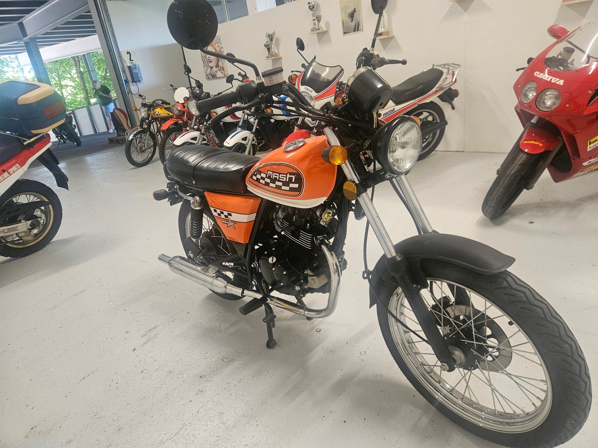 MASH 125 Seventy Five-image-4