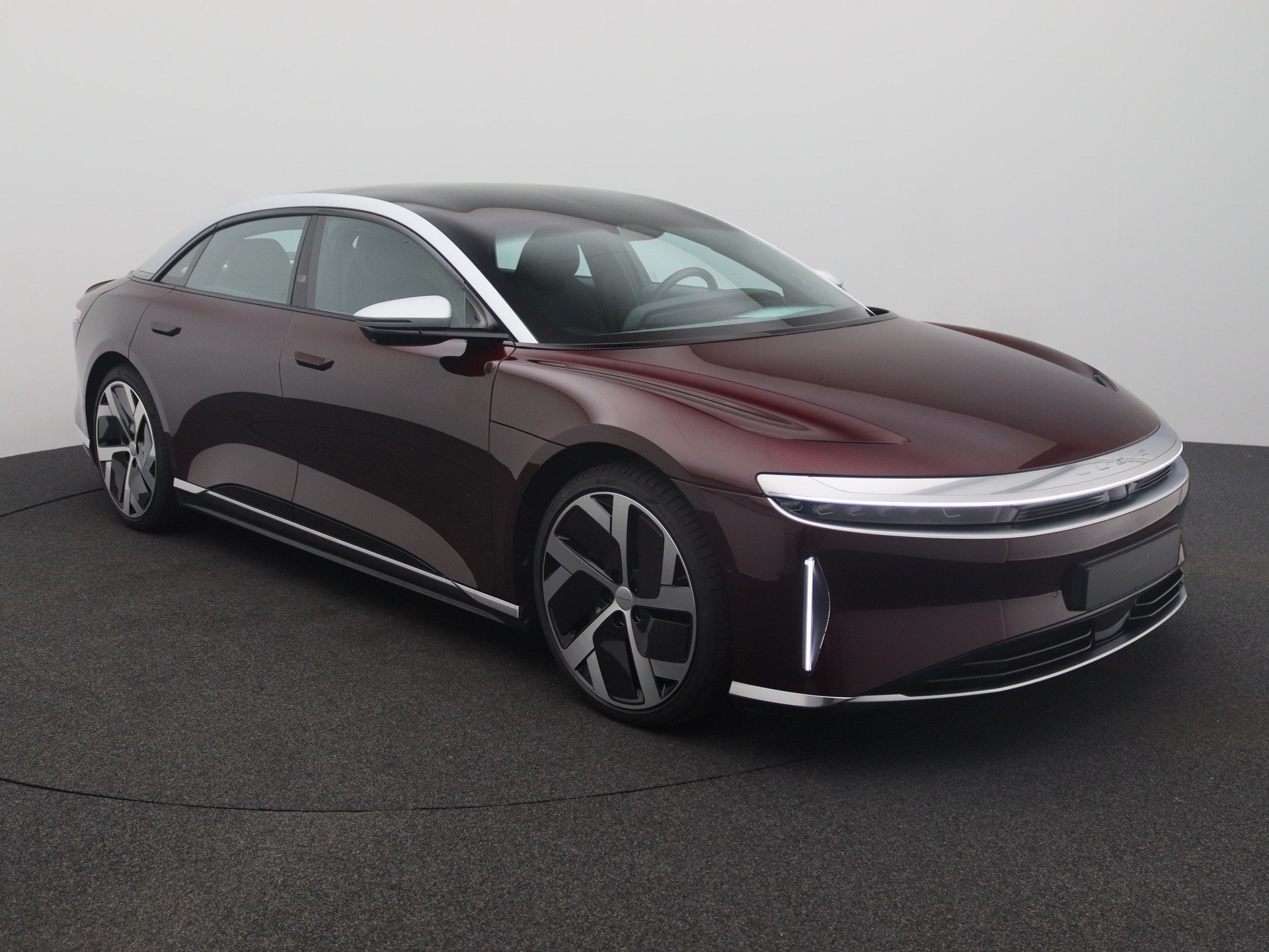 LUCID Air 118 kWh Performance Dream Edition-image-0