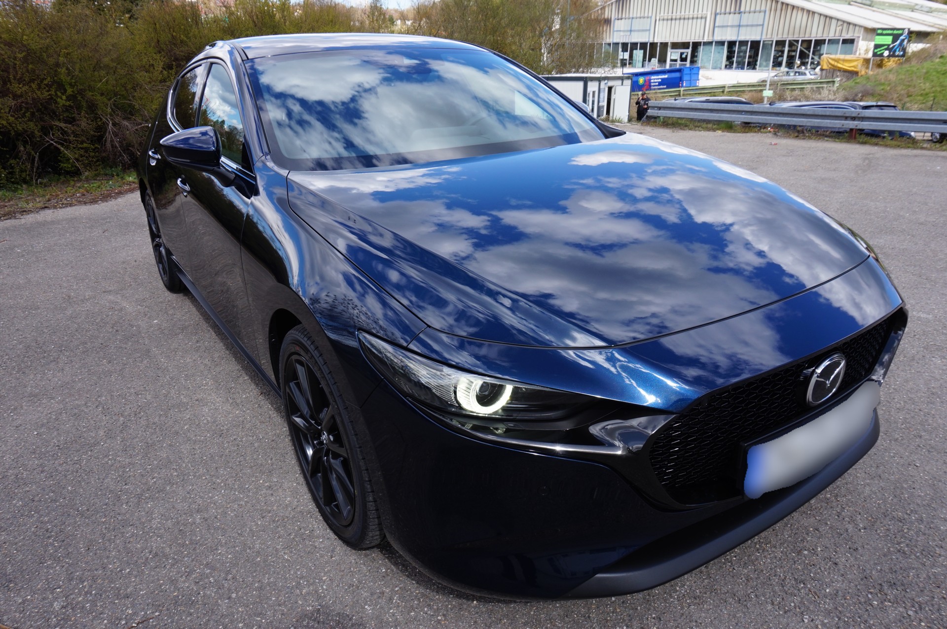 MAZDA 3 Hatchback SKYACTIV-X M Hybrid 186 Ambition Automat-image-1