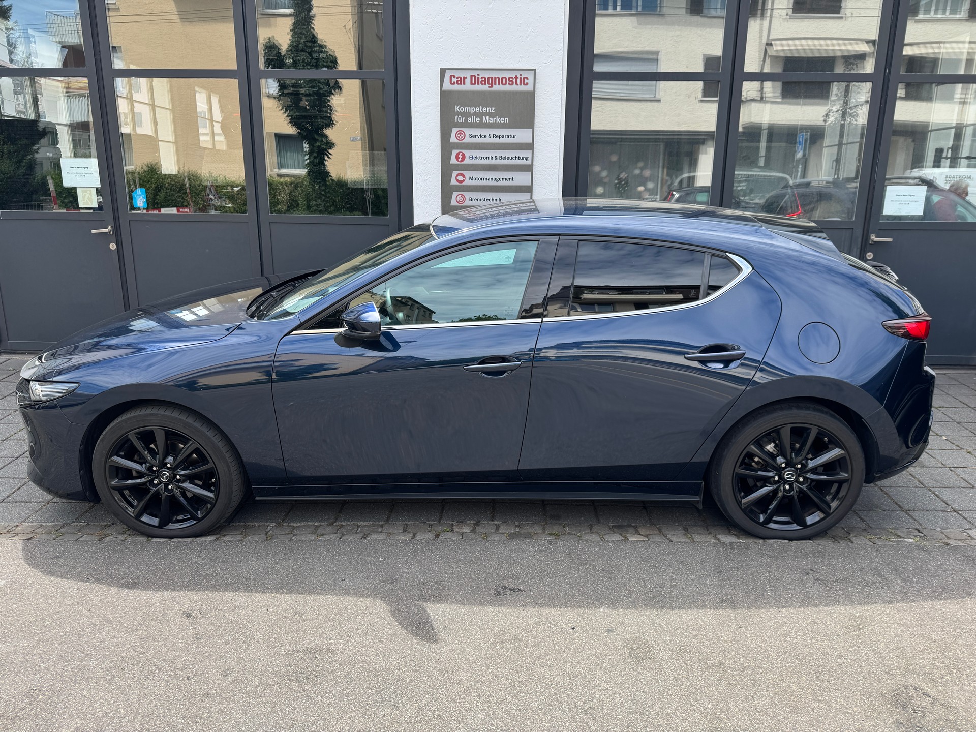 MAZDA 3 Hatchback SKYACTIV-X M Hybrid 186 Ambition Automat-image-4
