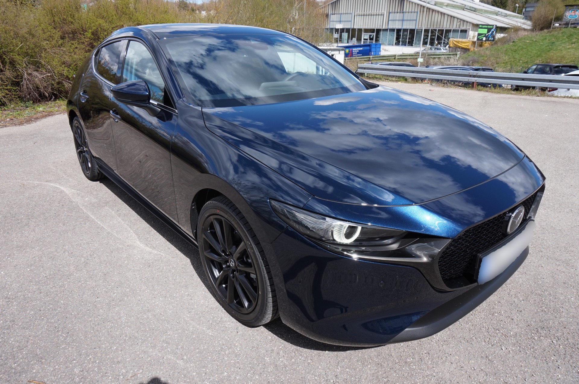 MAZDA 3 Hatchback SKYACTIV-X M Hybrid 186 Ambition Automat-image-0