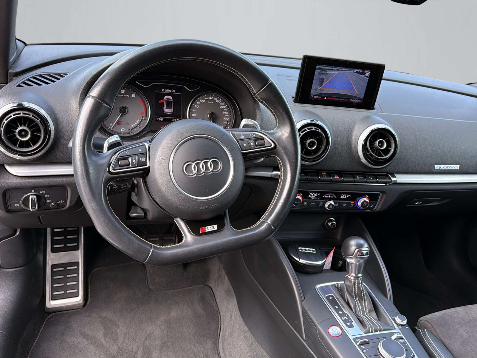 AUDI S3 Cabrio 2.0 TFSI quattro S-tronic-image-4