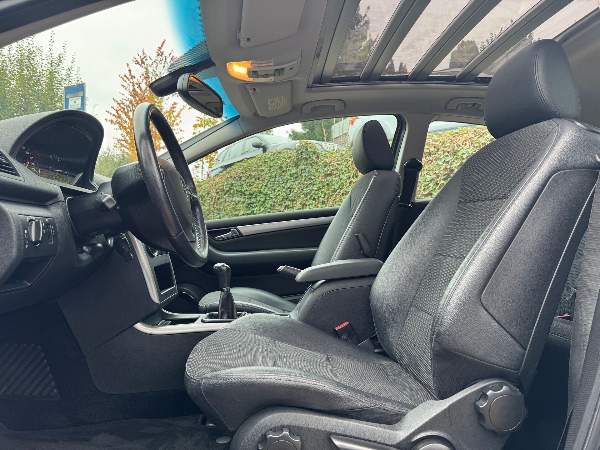 MERCEDES-BENZ A 160 CDI Classic Edition-image-3