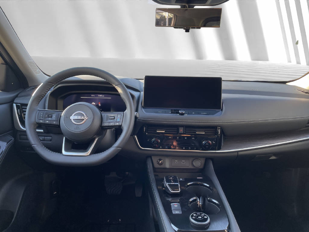 NISSAN X-Trail 1.5 VC-T Tekna+ e-4orce 7P-image-4