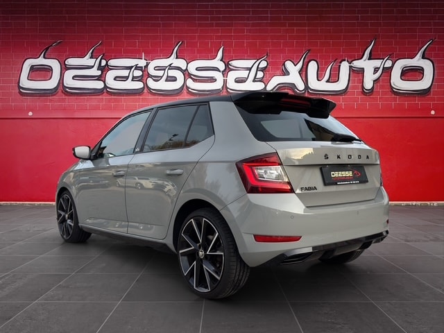 SKODA Fabia 1.0 TSI Monte Carlo DSG-image-6