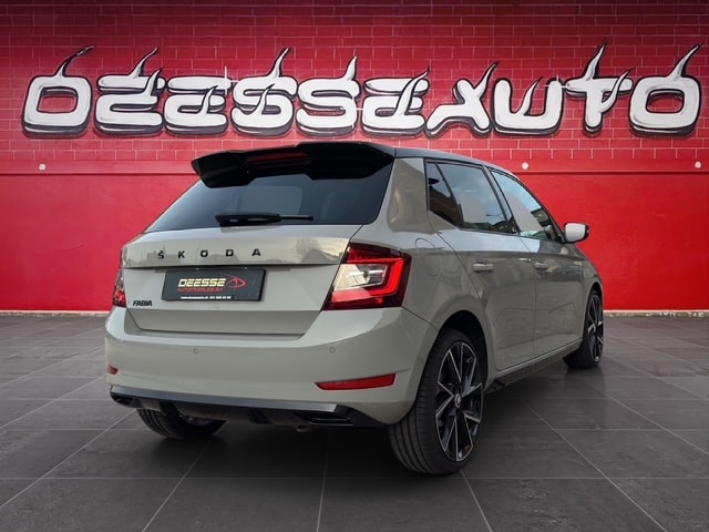 SKODA Fabia 1.0 TSI Monte Carlo DSG-image-5