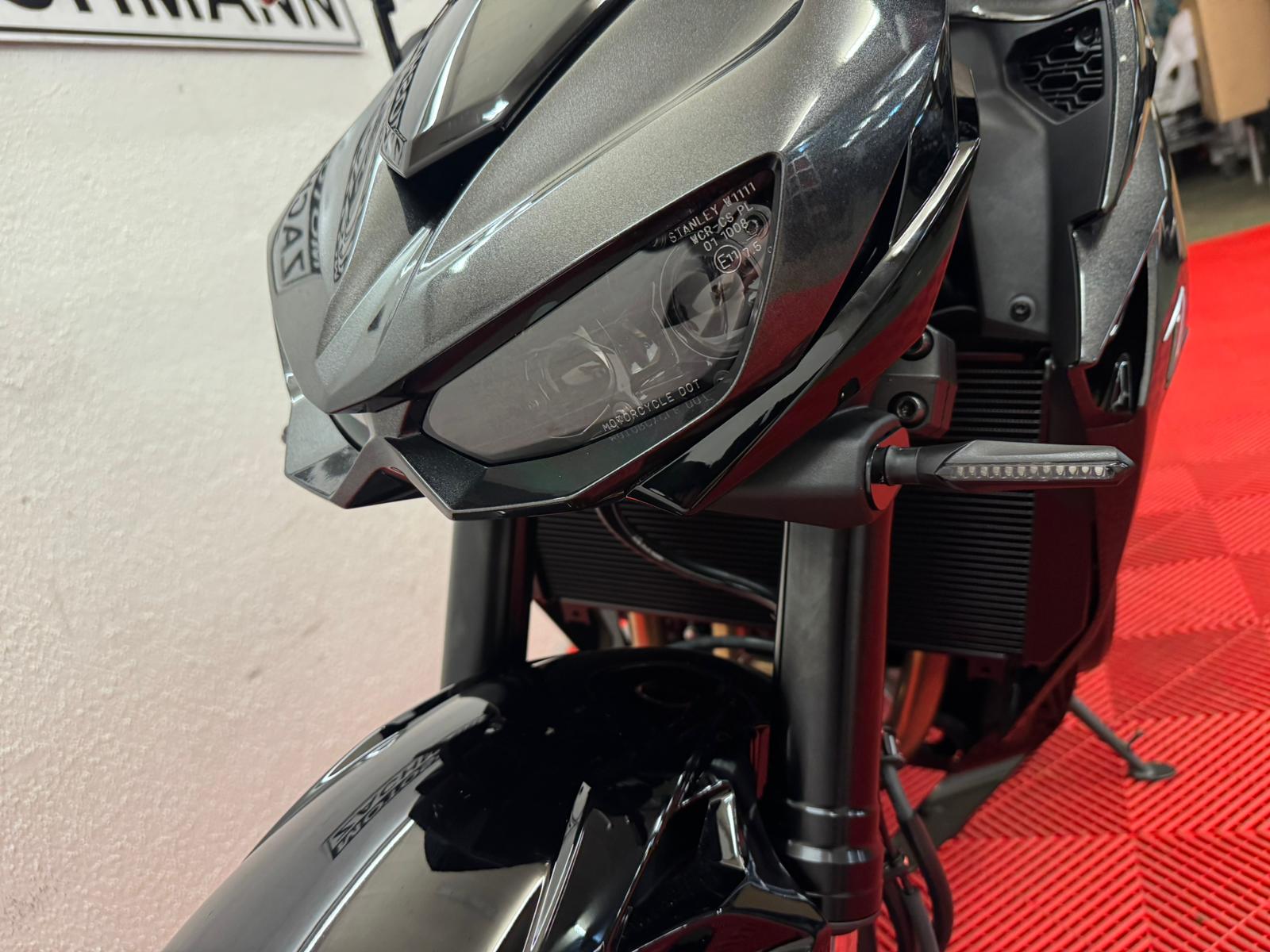 KAWASAKI Z 1100-image-4