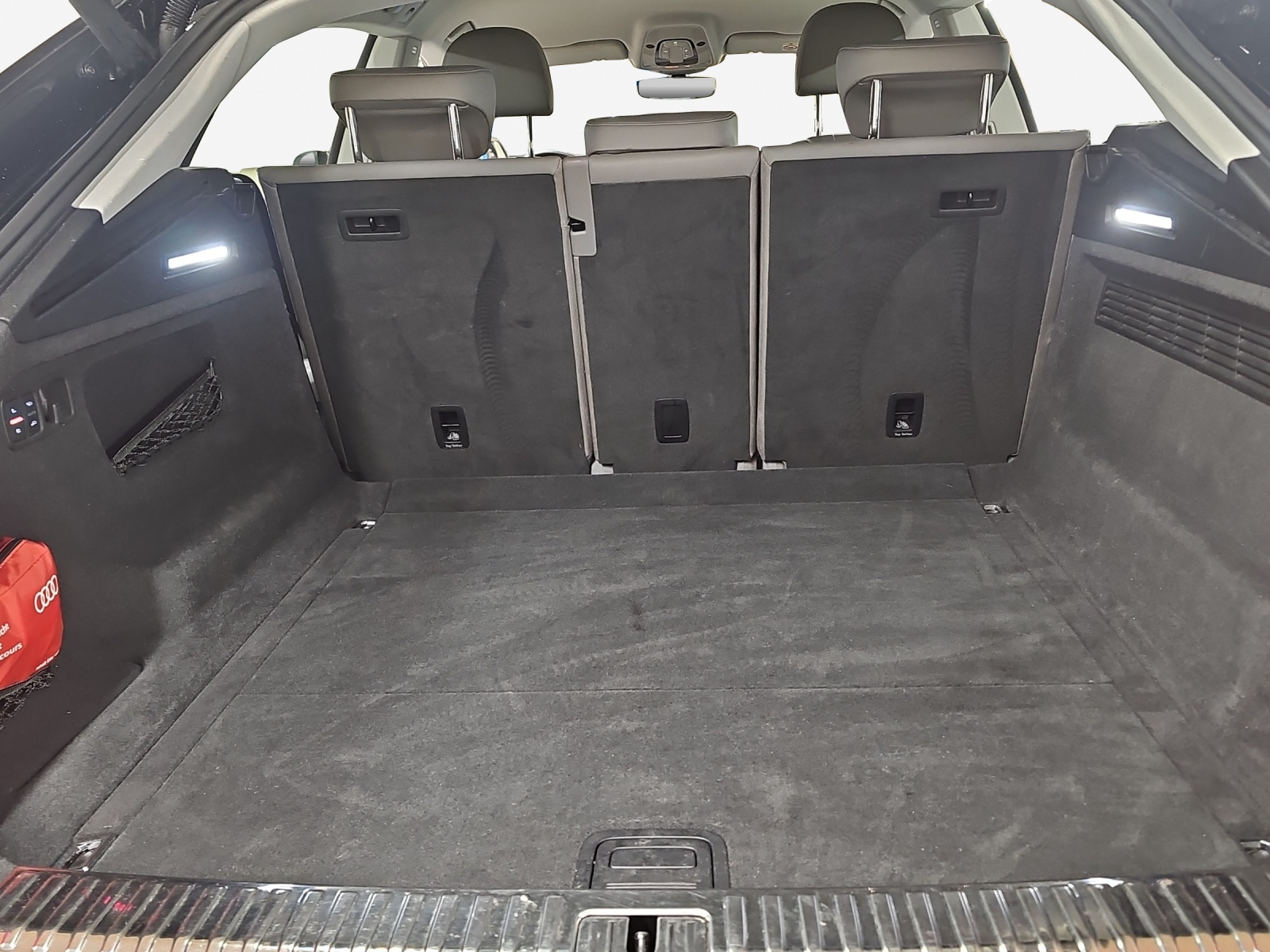 AUDI Q8 50 TDI quattro tiptronic-image-12