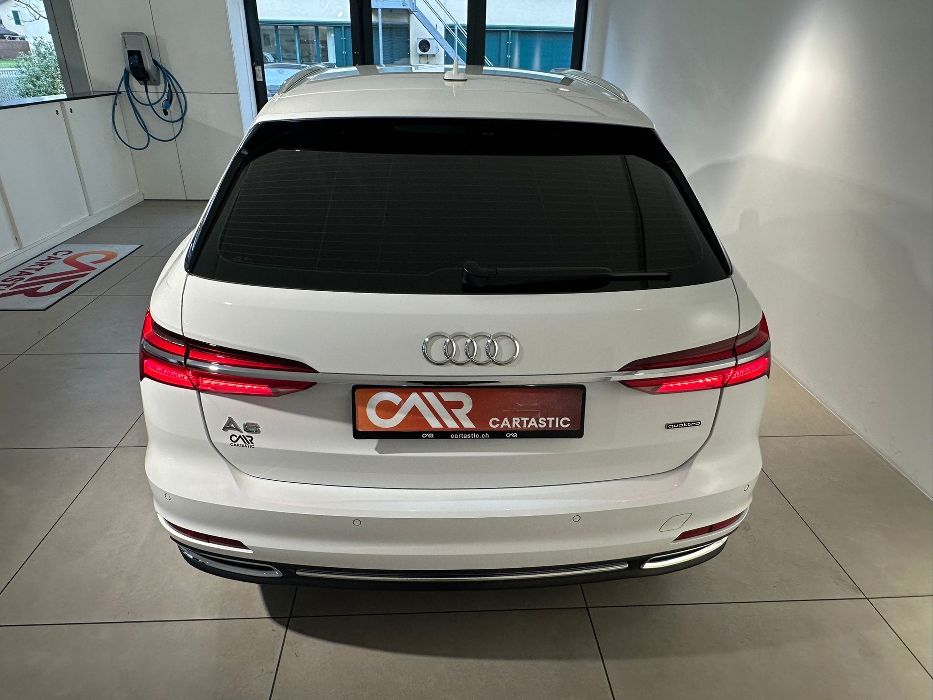 AUDI A6 Avant 40 TDI Sport quattro-image-3