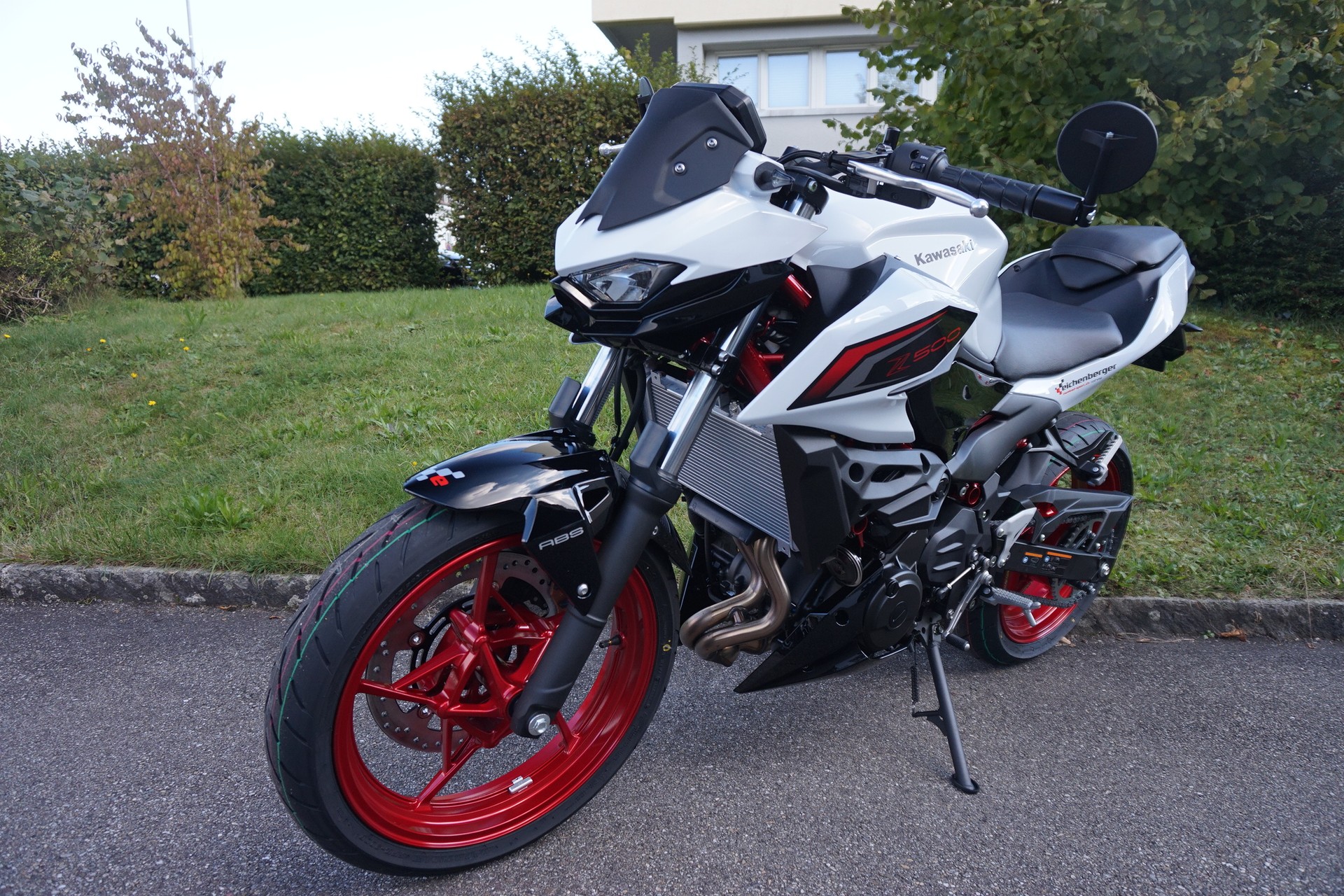 KAWASAKI Z 500 SE-showroom-element-1