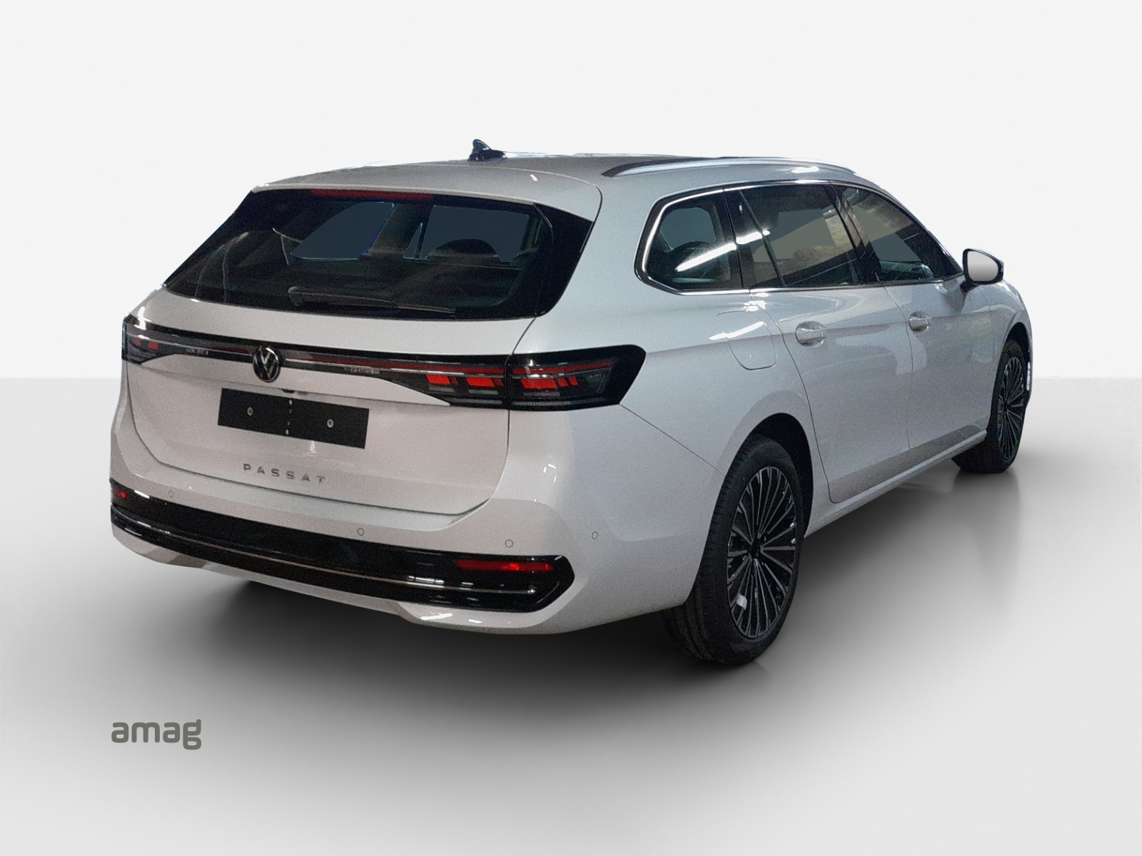 VW Passat Variant 2.0 TDI evo Elegance DSG-image-4