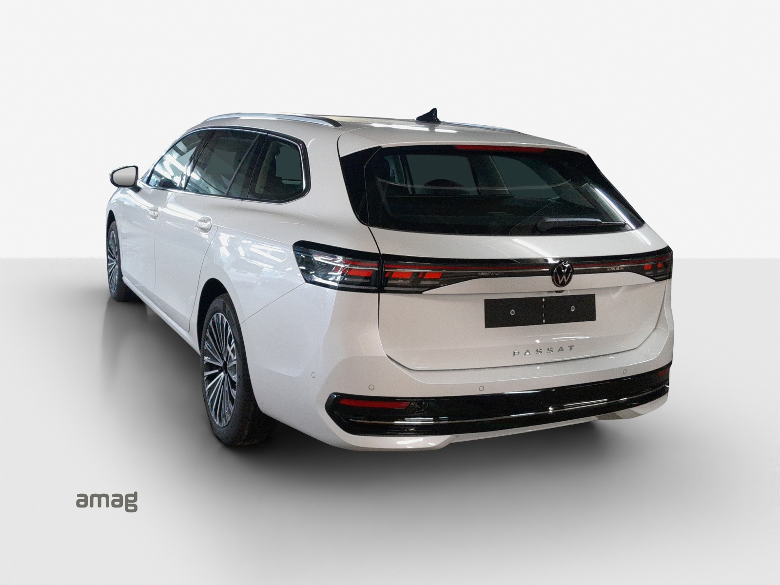 VW Passat Variant 2.0 TDI evo Elegance DSG-image-2