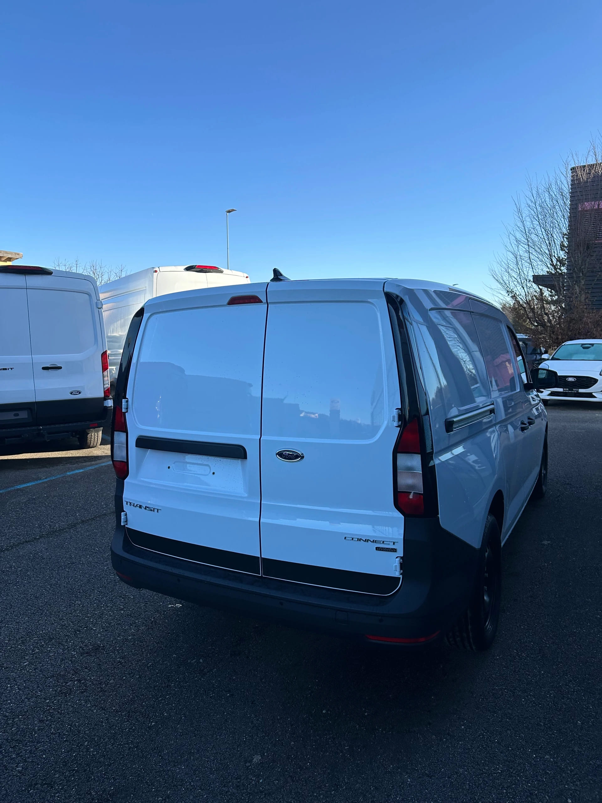 FORD Grand Transit Connect fourg. 1 Trend/1.5 PHEV/Aut.-image-6