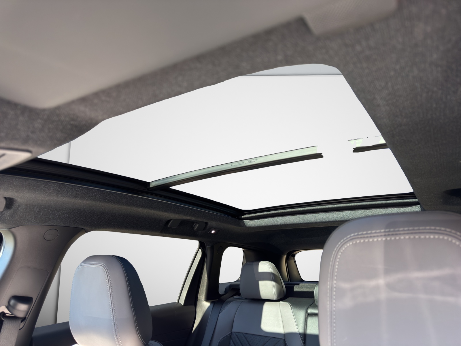 JEEP Compass BEV 74 kWh First Edition Plus & Sky MY26-image-10