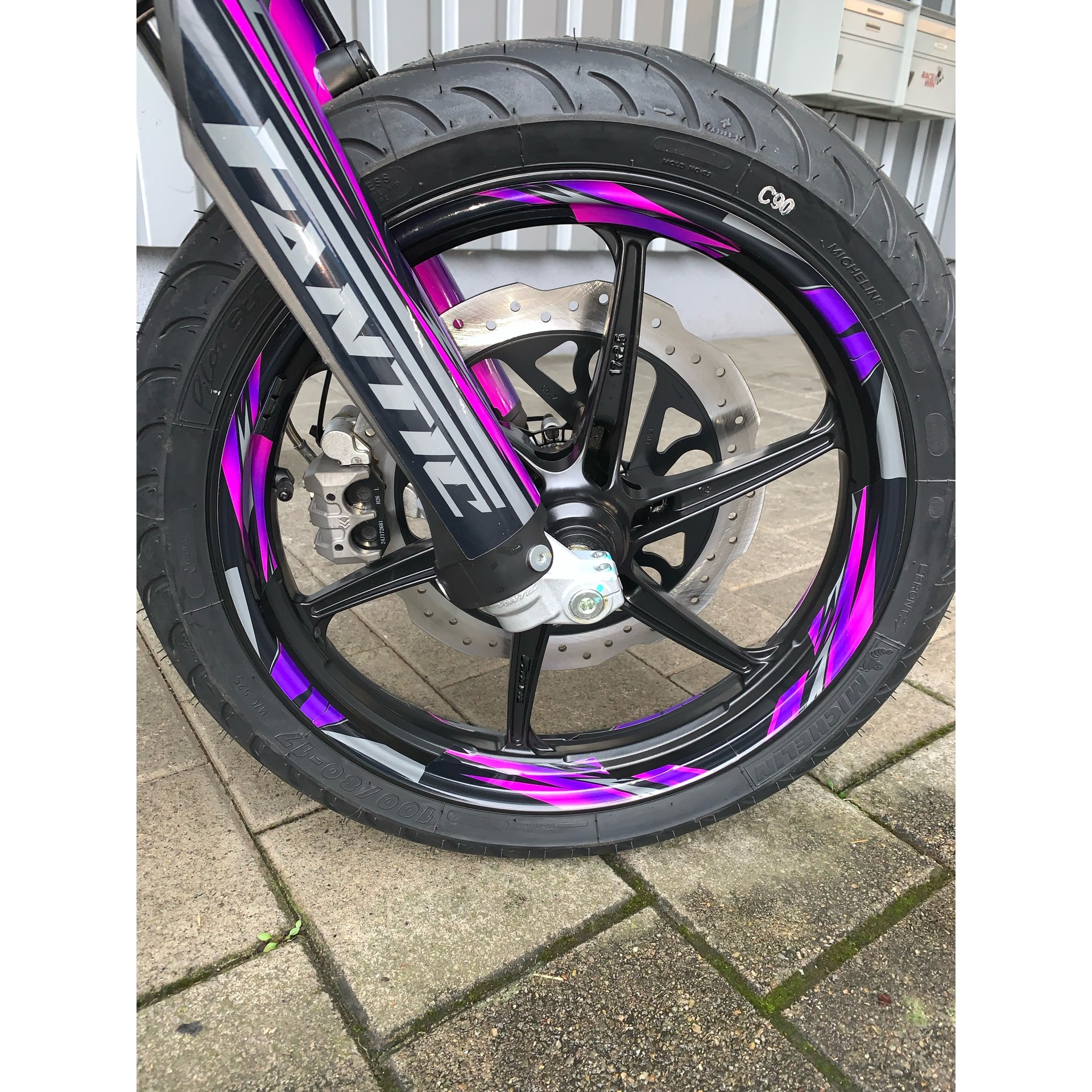 FANTIC XMF 125 Motard Performance-showroom-element-2