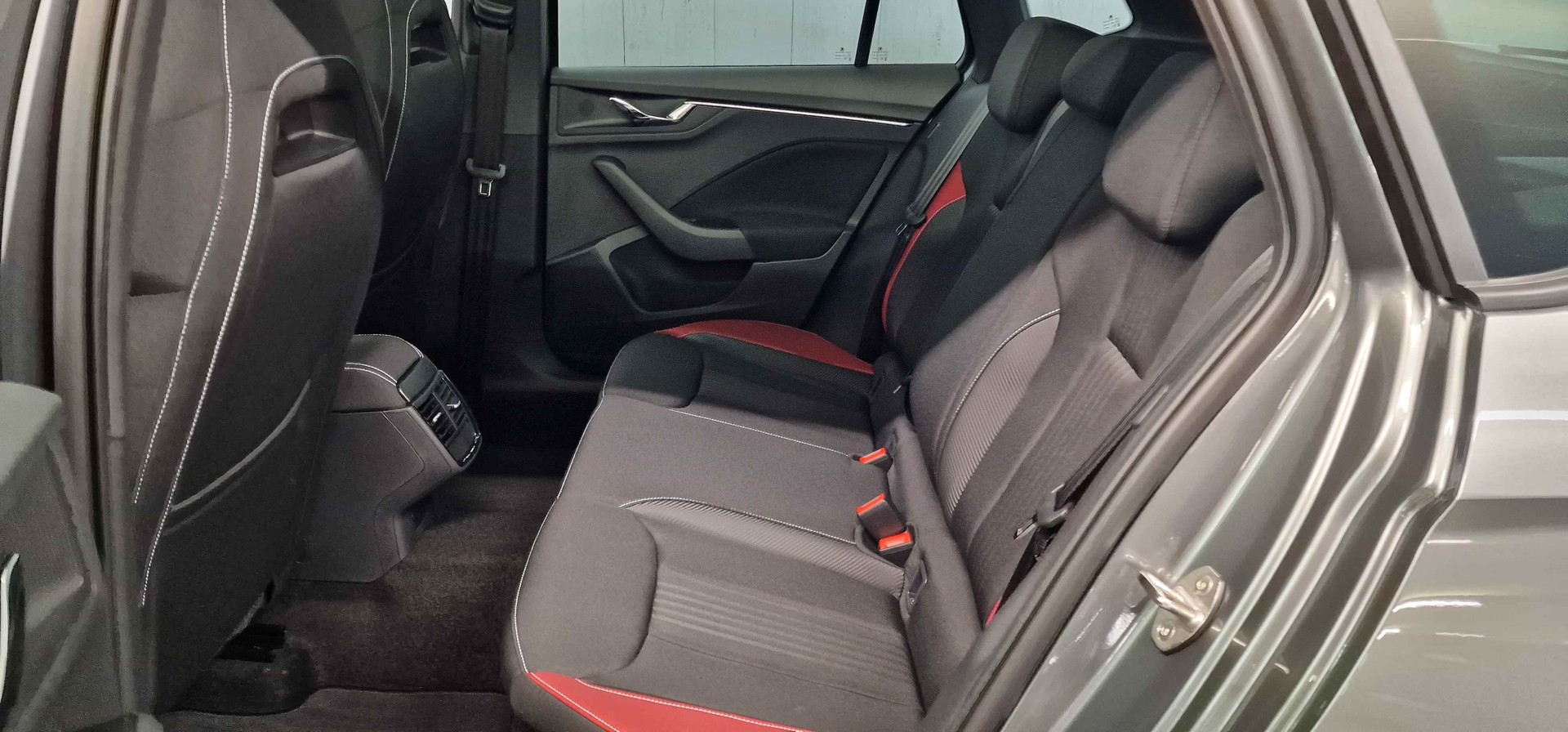 SKODA Kamiq 1.5 TSI ACT Monte Carlo DSG-image-10