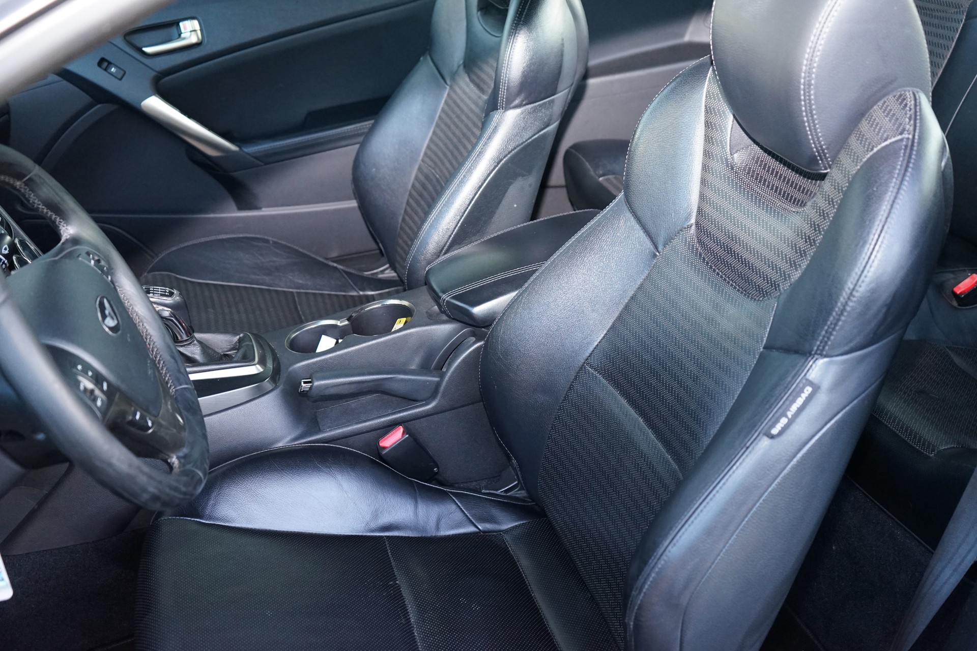 HYUNDAI Genesis 2.0 Turbo-image-16