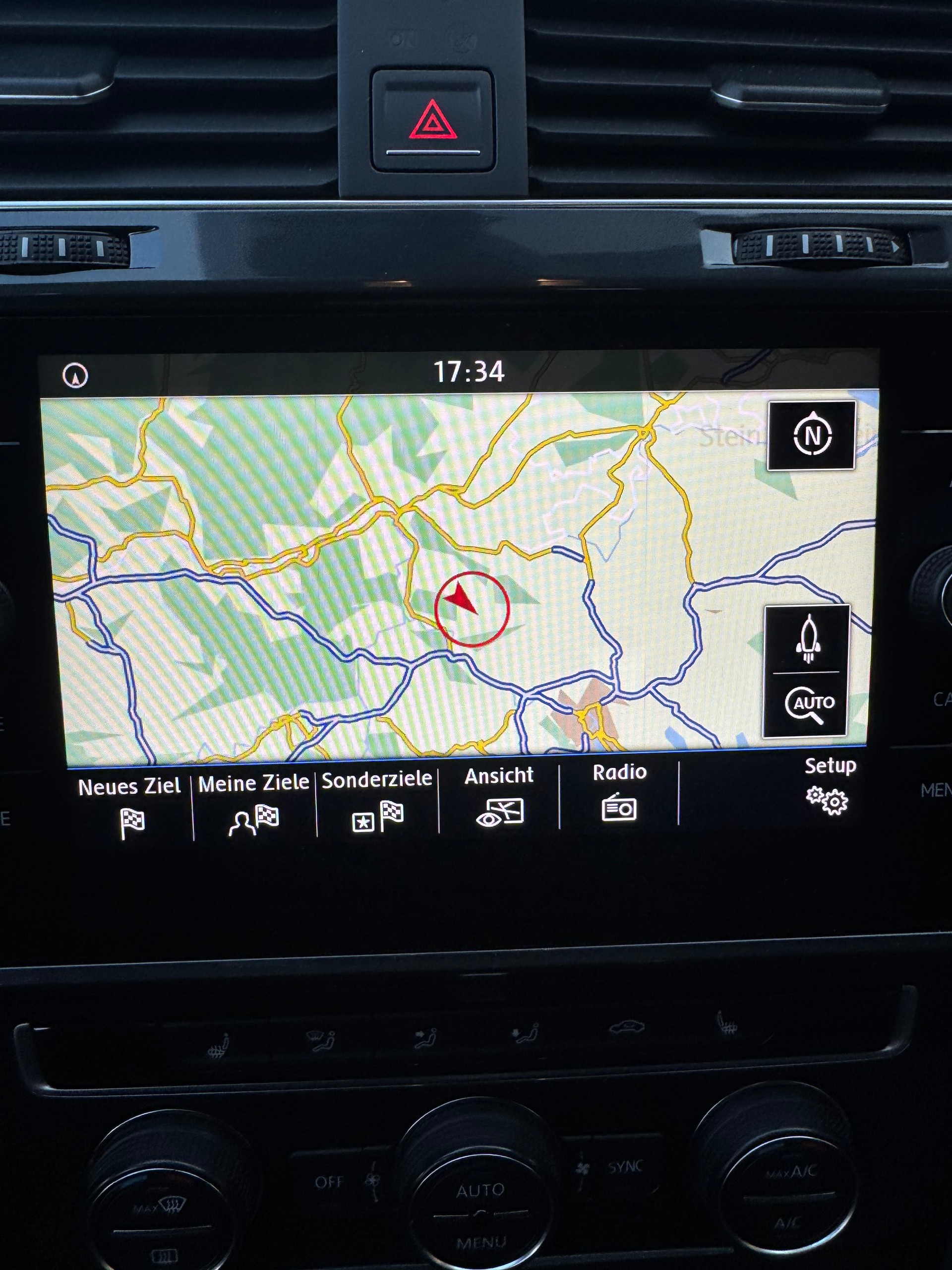 VW Golf Variant 1.4 TSI Comfortline DSG-image-15