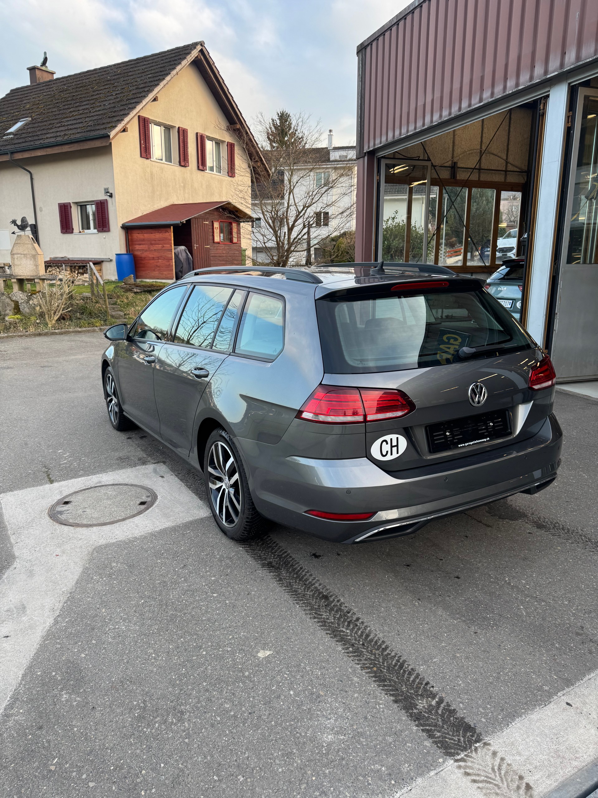VW Golf Variant 1.4 TSI Comfortline DSG-image-7
