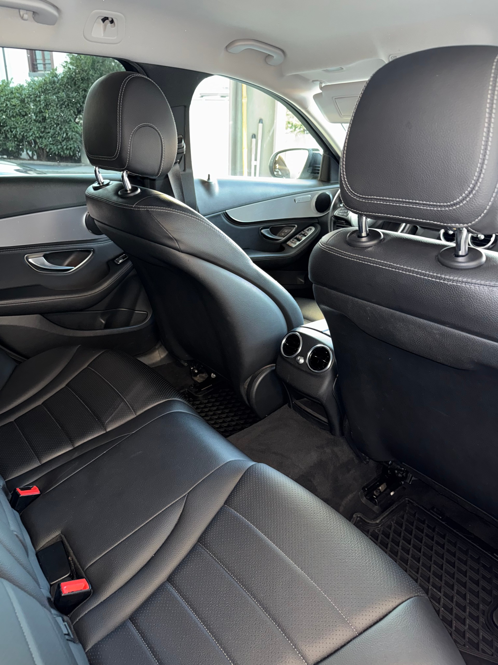 MERCEDES-BENZ C 180 Avantgarde 7G-Tronic-image-6