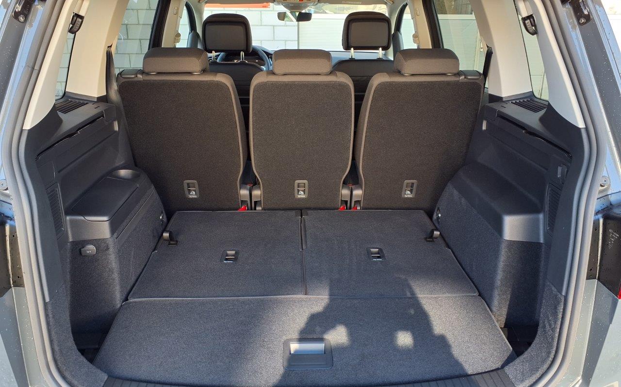 VW Touran 1.5 TSI Comfortline DSG 7-Plätzer-image-14