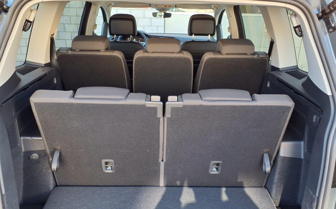 VW Touran 1.5 TSI Comfortline DSG 7-Plätzer-image-13