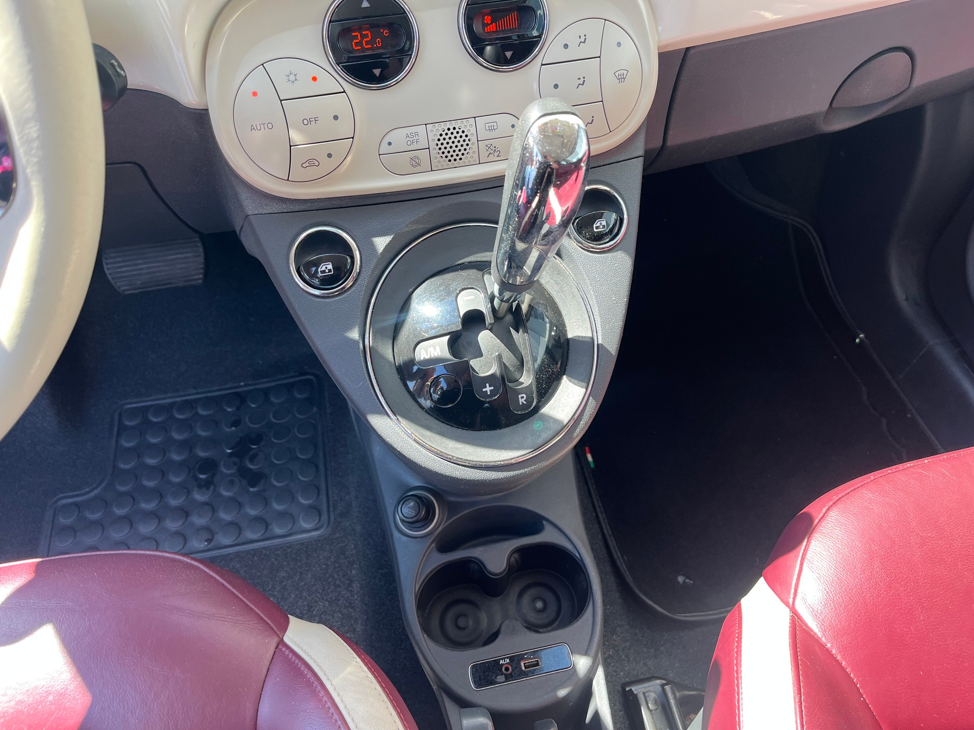 FIAT 500C 0.9 Twinair Lounge Dualogic-image-13