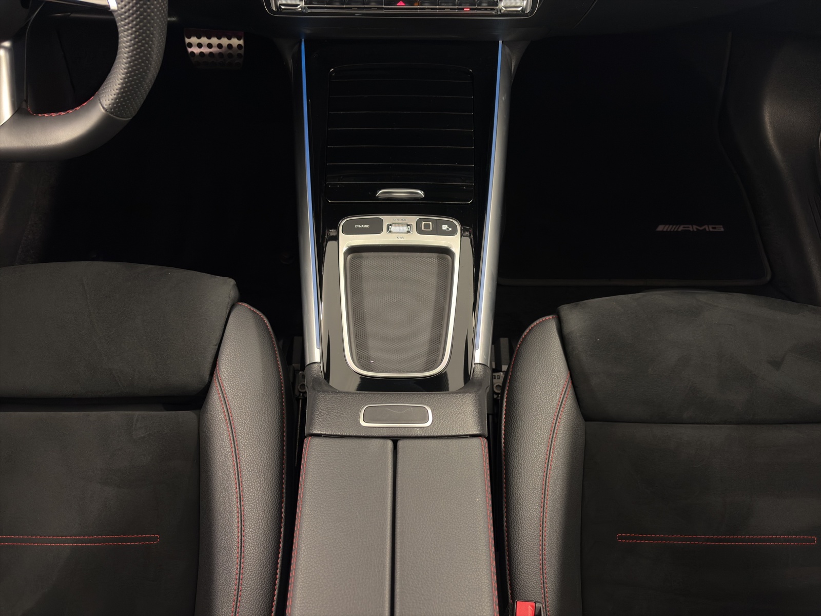 MERCEDES-BENZ EQA 300 4M Swiss Star-image-14