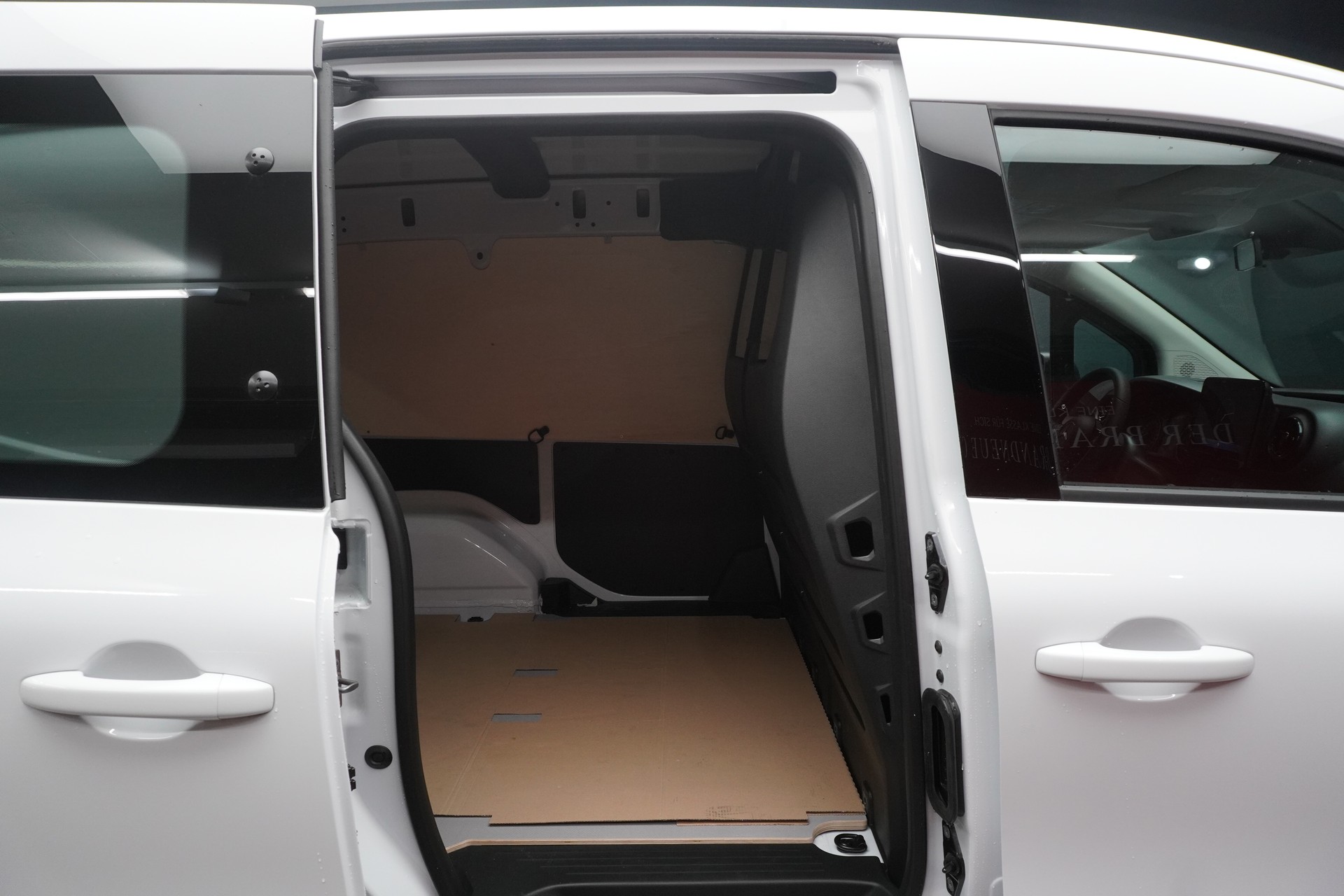 MERCEDES-BENZ eCitan Standard 2716mm S WORKER-image-11
