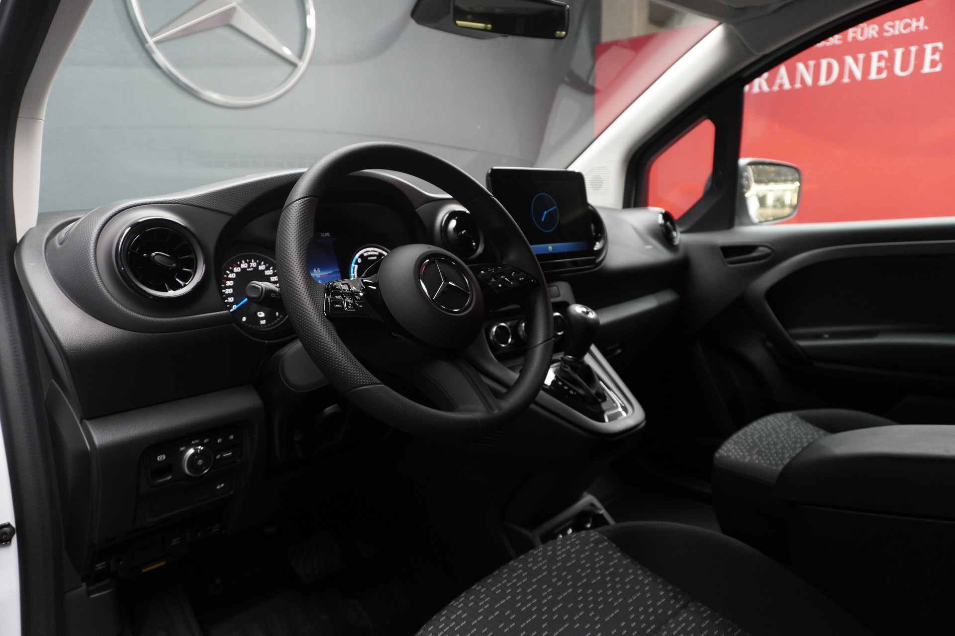 MERCEDES-BENZ eCitan Standard 2716mm S WORKER-image-3
