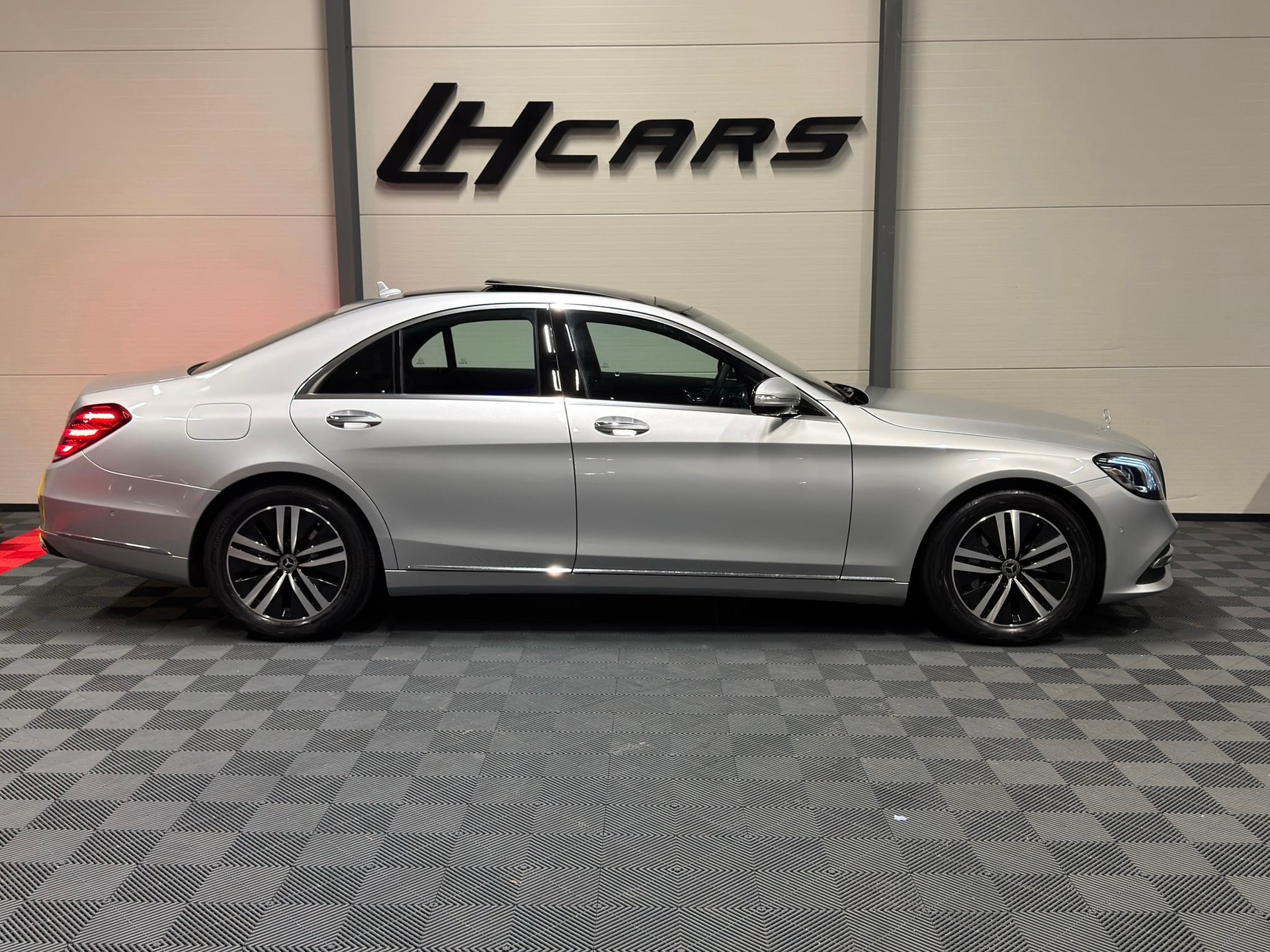 MERCEDES-BENZ S 400 d 4matic-image-4