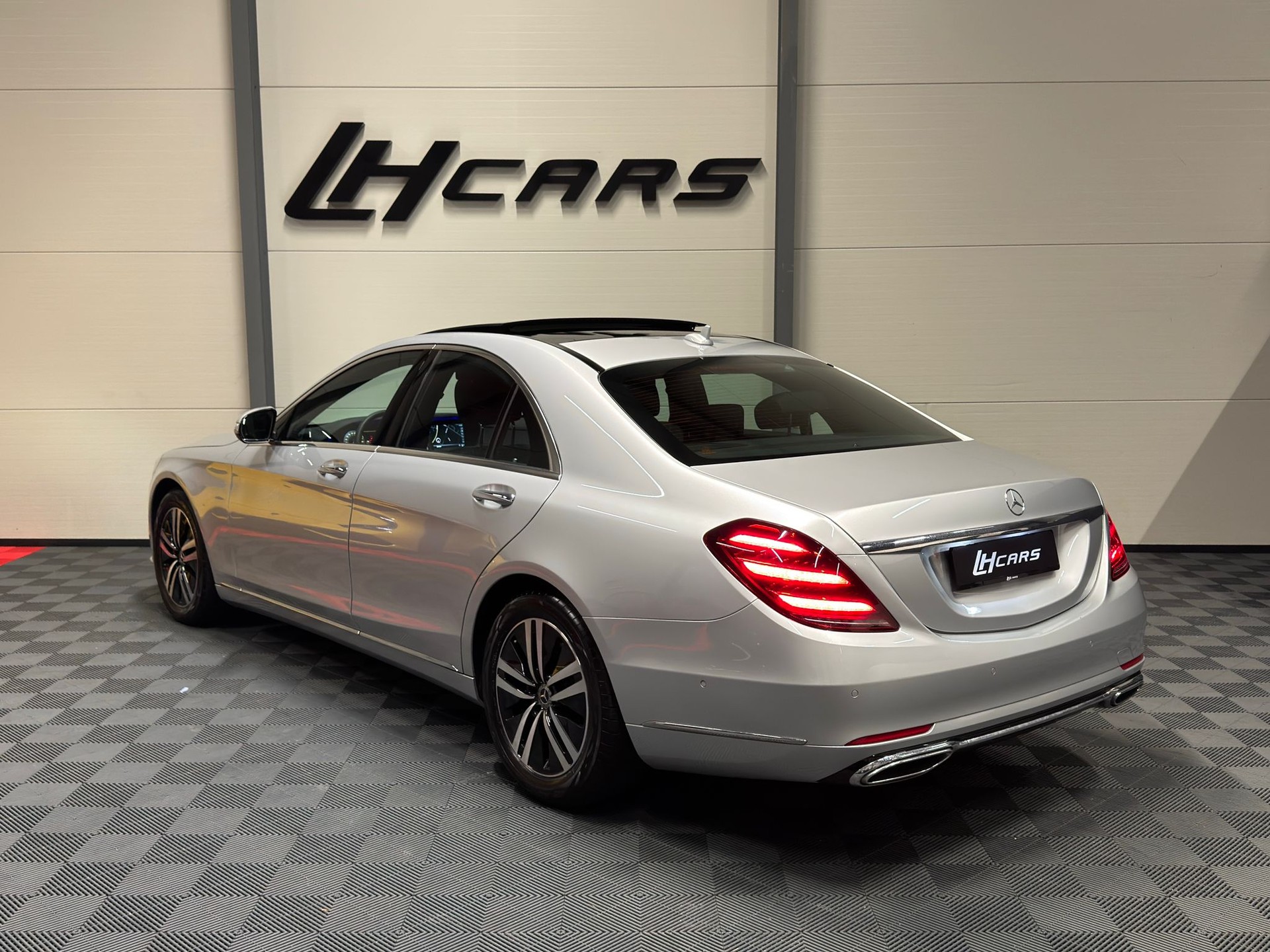 MERCEDES-BENZ S 400 d 4matic-image-2