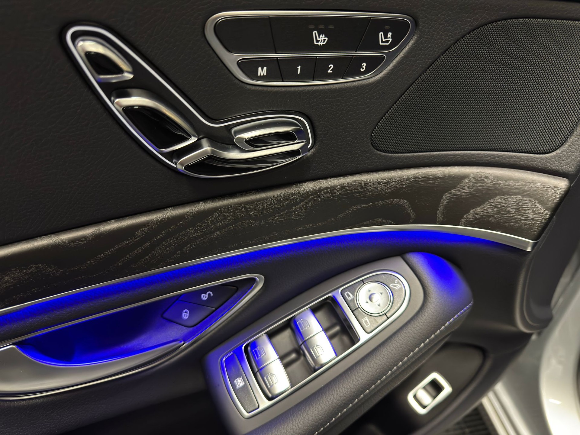 MERCEDES-BENZ S 400 d 4matic-image-10