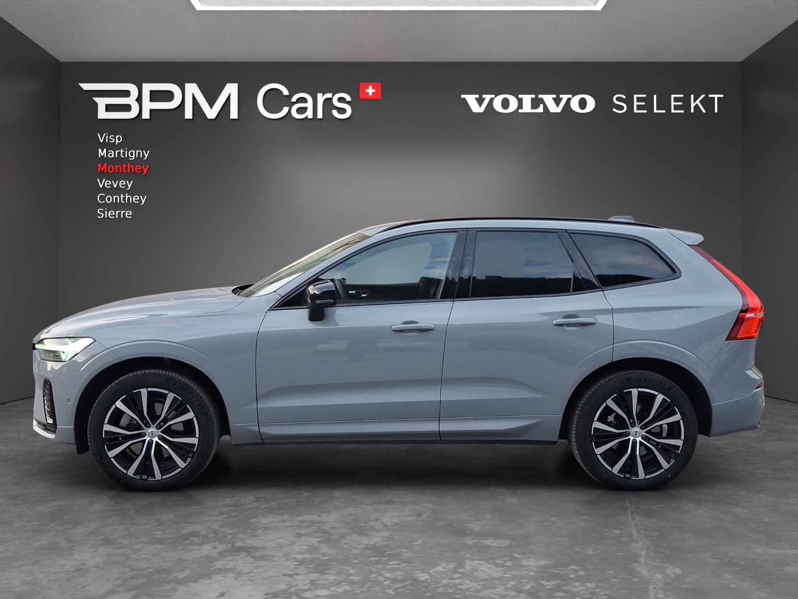 Image VOLVO XC60 XC60 B5 Benzin Mild Hybrid AWD Plus Dark Geartronic