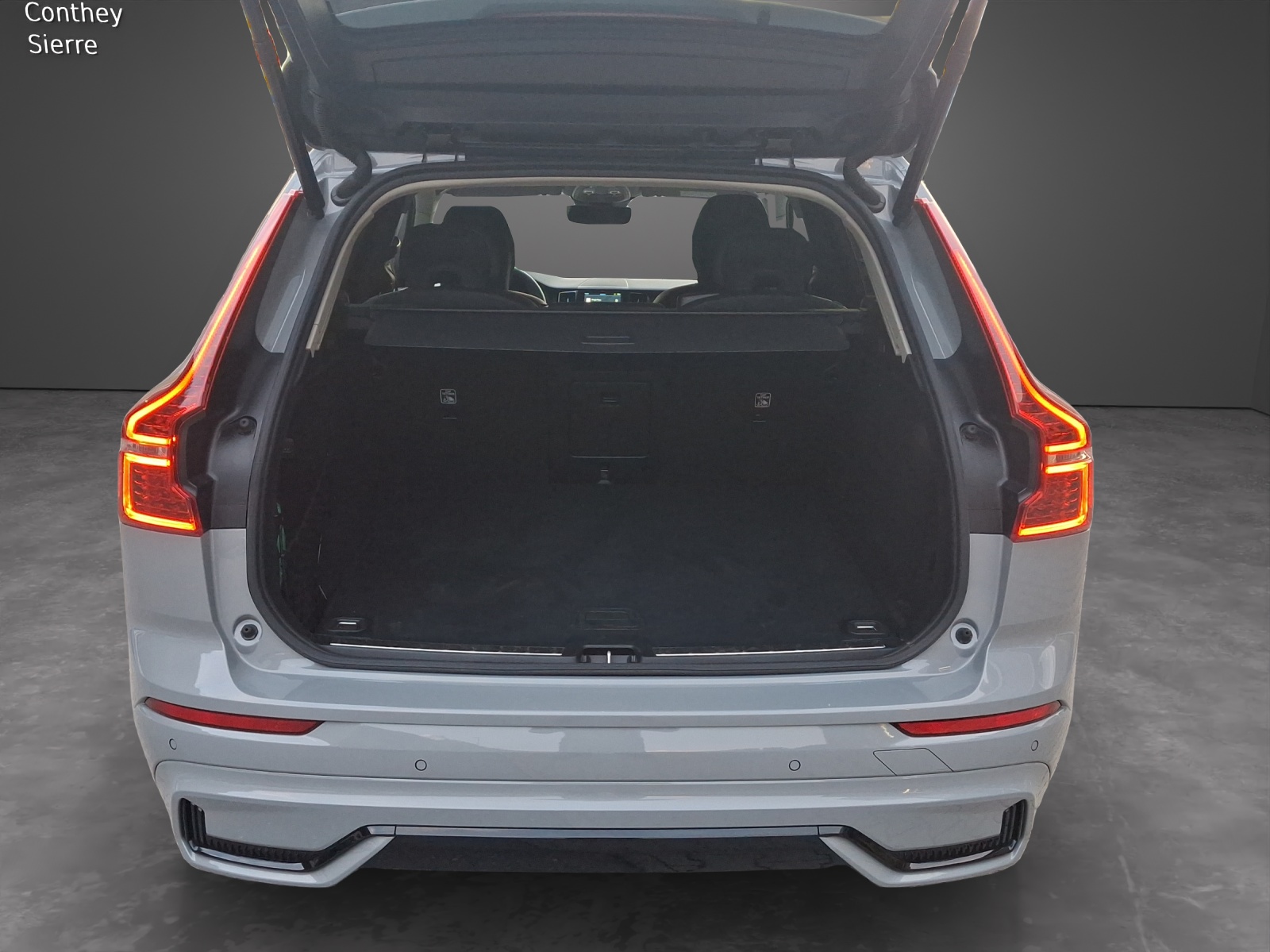 Image VOLVO XC60 XC60 B5 Benzin Mild Hybrid AWD Plus Dark Geartronic