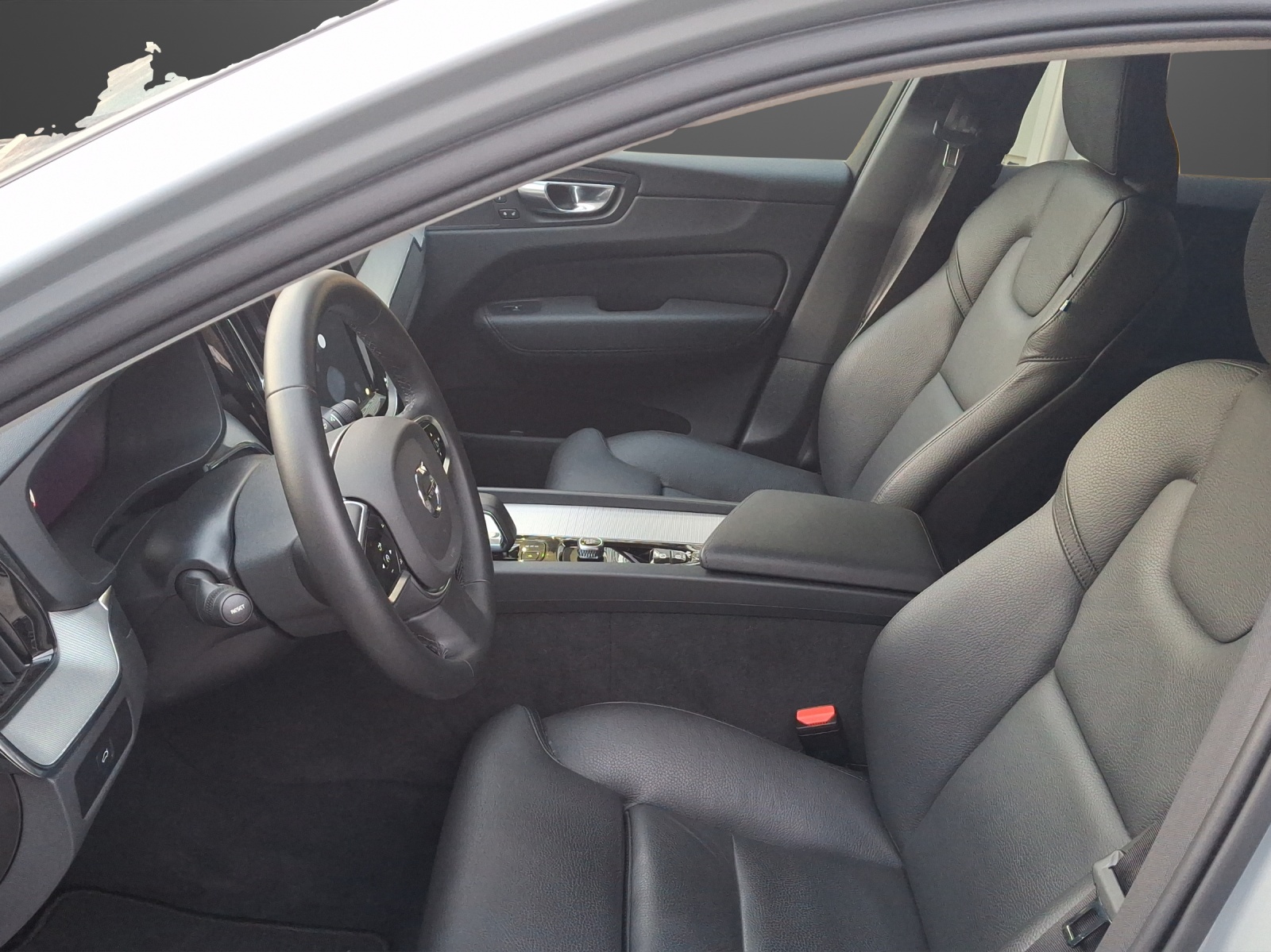 Image VOLVO XC60 XC60 B5 Benzin Mild Hybrid AWD Plus Dark Geartronic