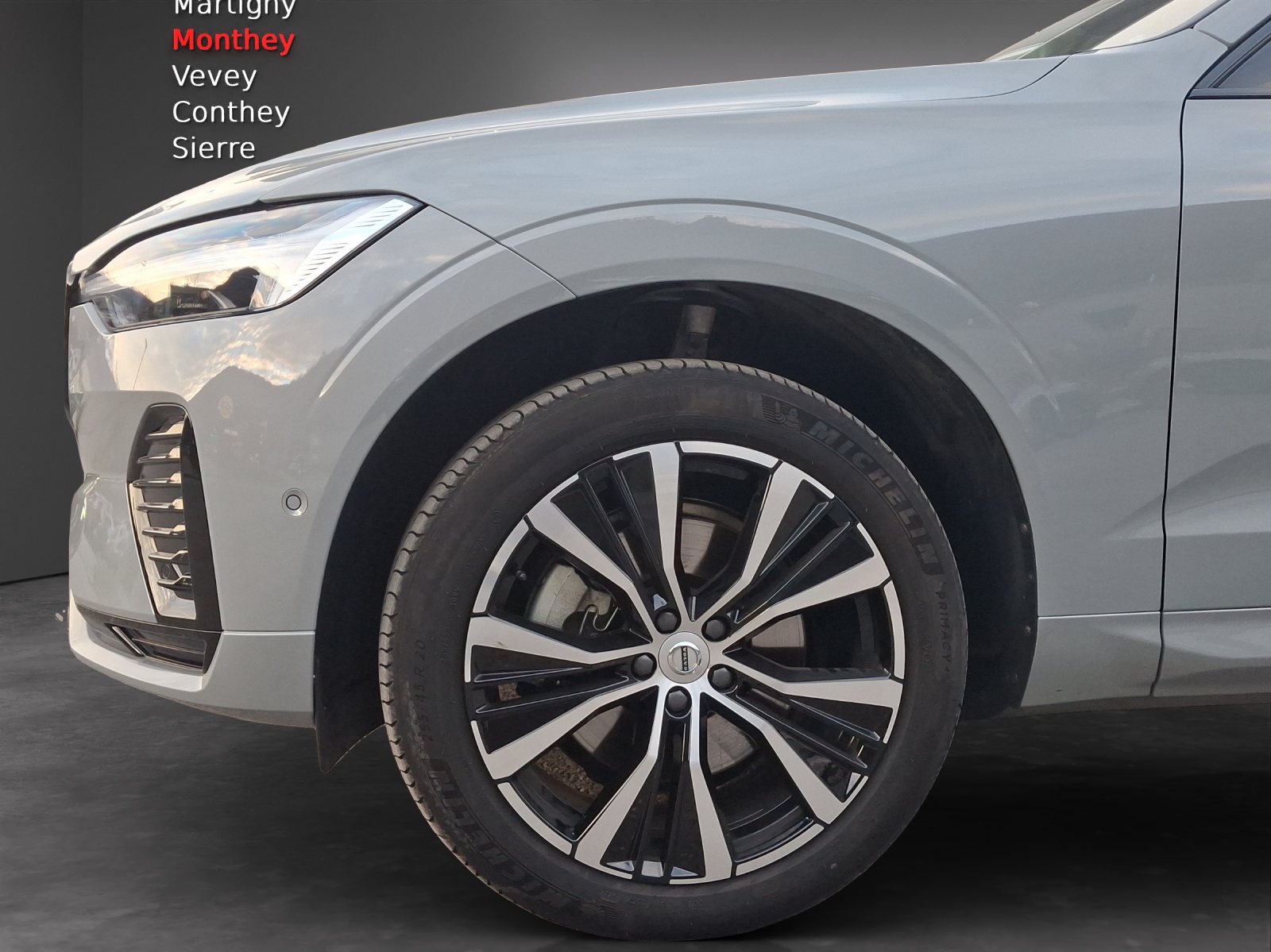 Image VOLVO XC60 XC60 B5 Benzin Mild Hybrid AWD Plus Dark Geartronic