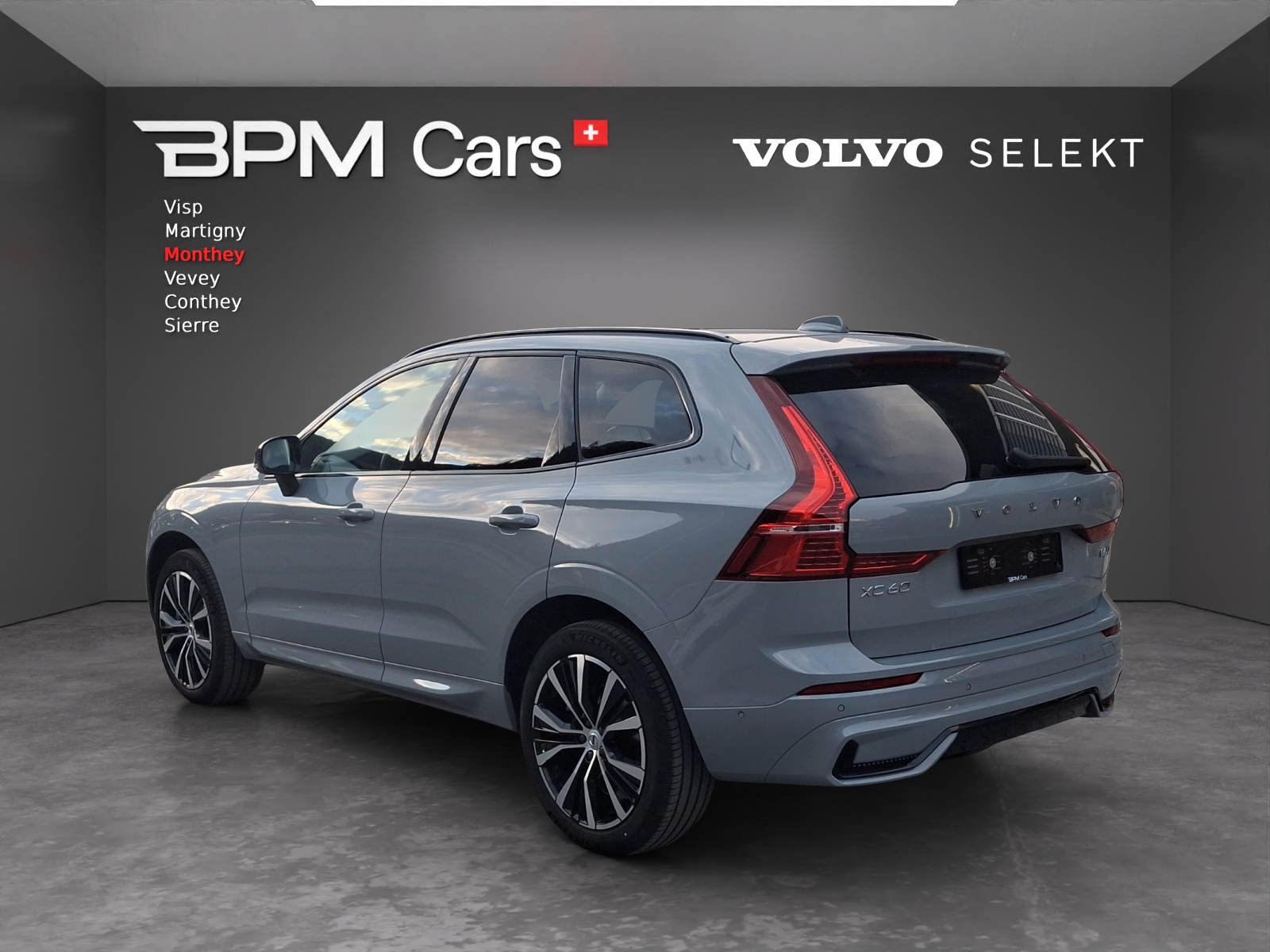 Image VOLVO XC60 XC60 B5 Benzin Mild Hybrid AWD Plus Dark Geartronic
