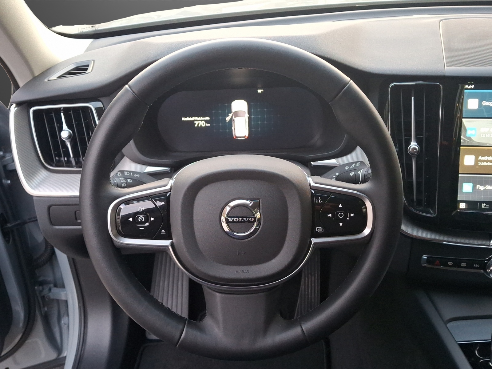 Image VOLVO XC60 XC60 B5 Benzin Mild Hybrid AWD Plus Dark Geartronic