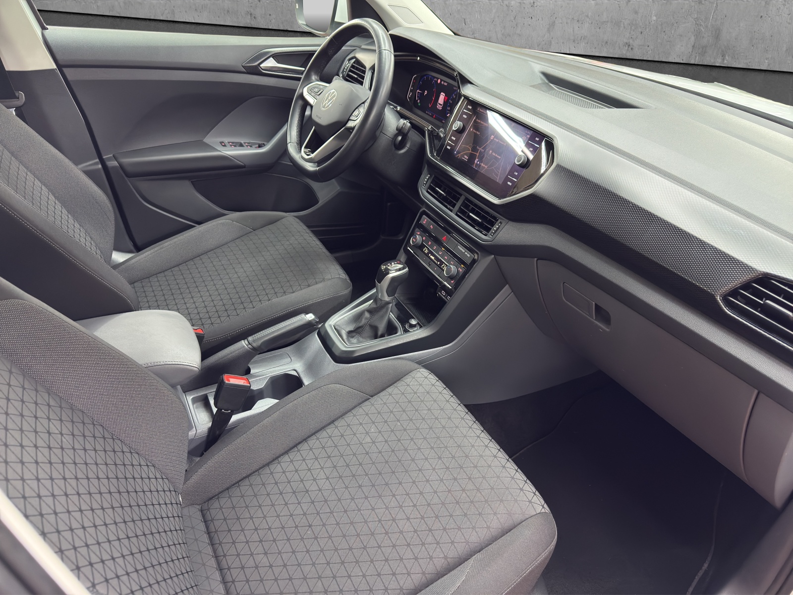 VW T-Cross 1.0 TSI Life Limited DSG-image-8