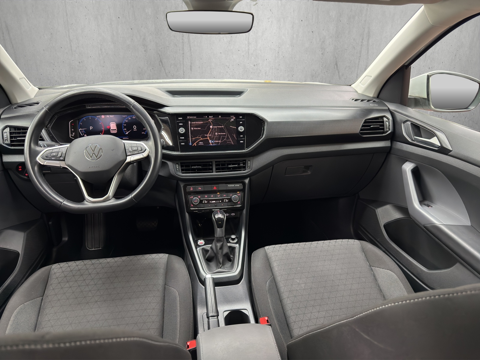 VW T-Cross 1.0 TSI Life Limited DSG-image-7