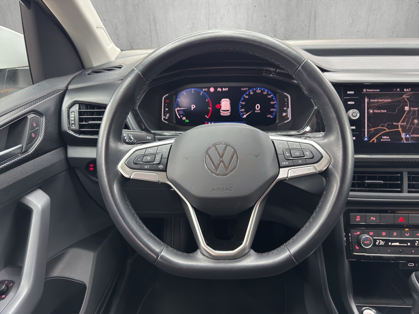 VW T-Cross 1.0 TSI Life Limited DSG-image-5