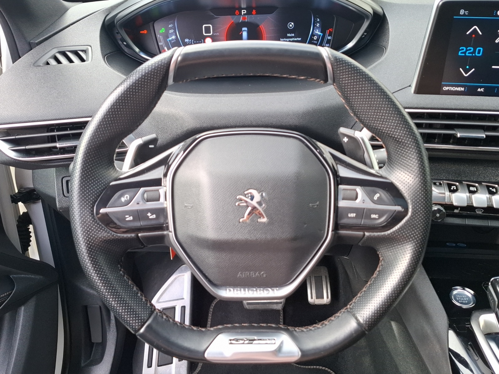 PEUGEOT 5008 1.5 BlueHDi GT Line-image-10