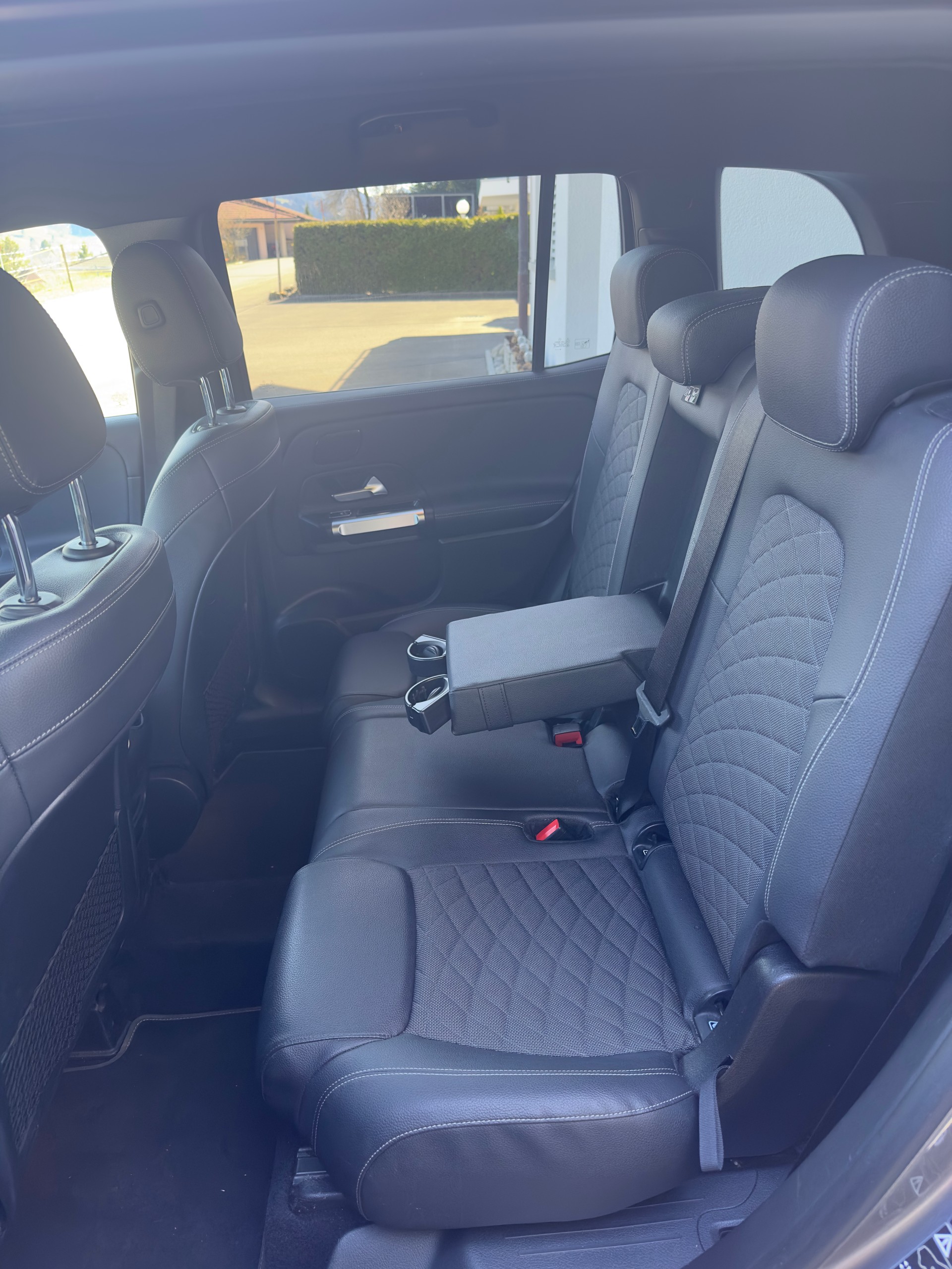 MERCEDES-BENZ GLB 220 d Style 4 MATIC 8G-Tronic-image-9