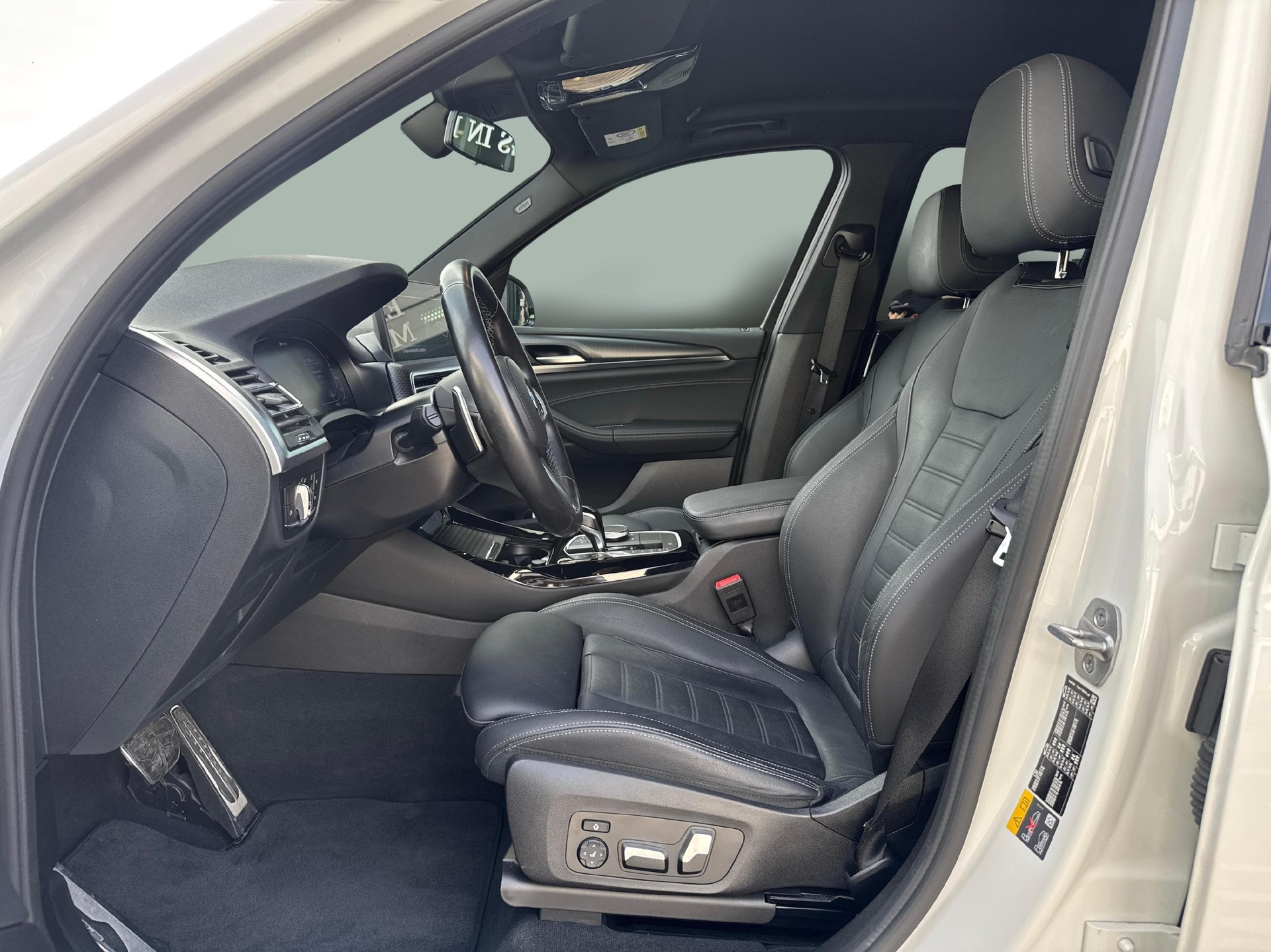 BMW X3 30e xDrive SAG-image-12
