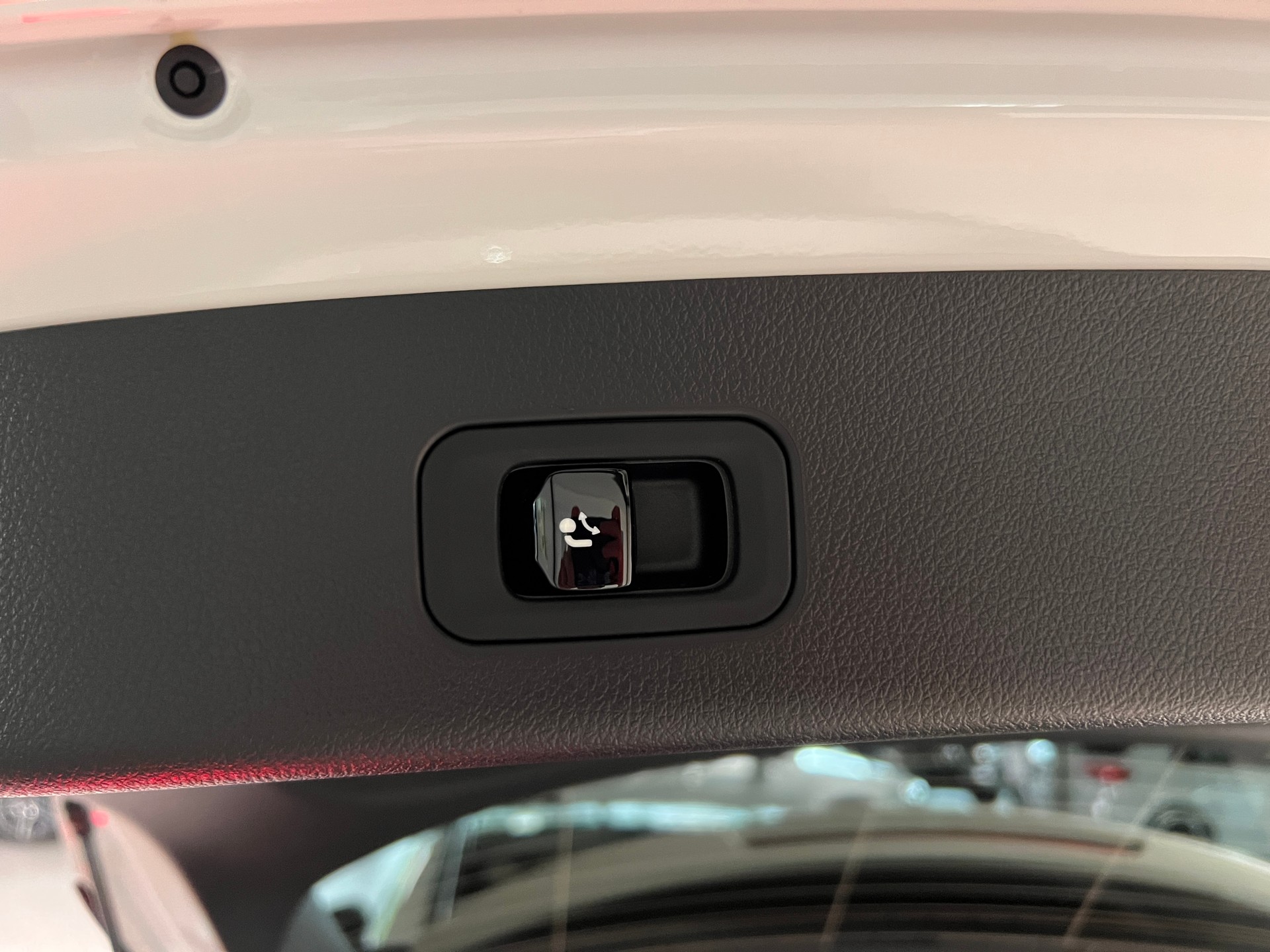 MERCEDES-BENZ GLC 300 4Matic 9G-Tronic-image-7