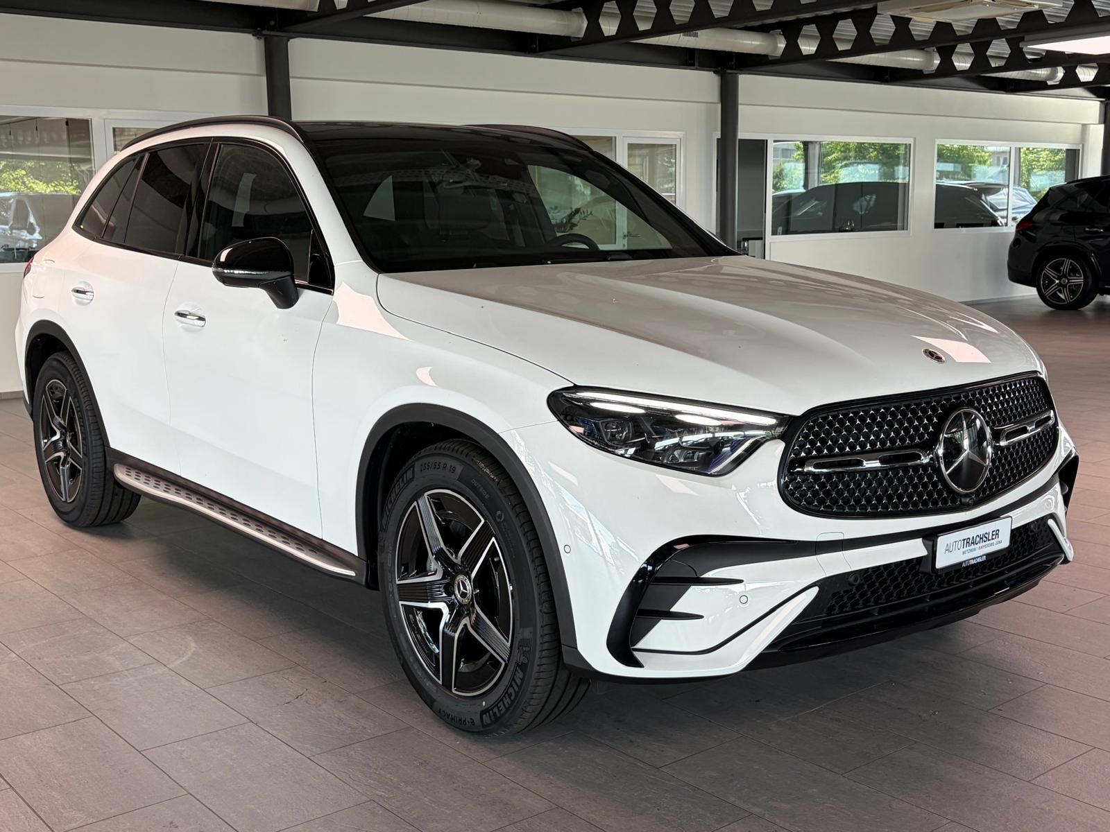 MERCEDES-BENZ GLC 300 4Matic 9G-Tronic-image-2
