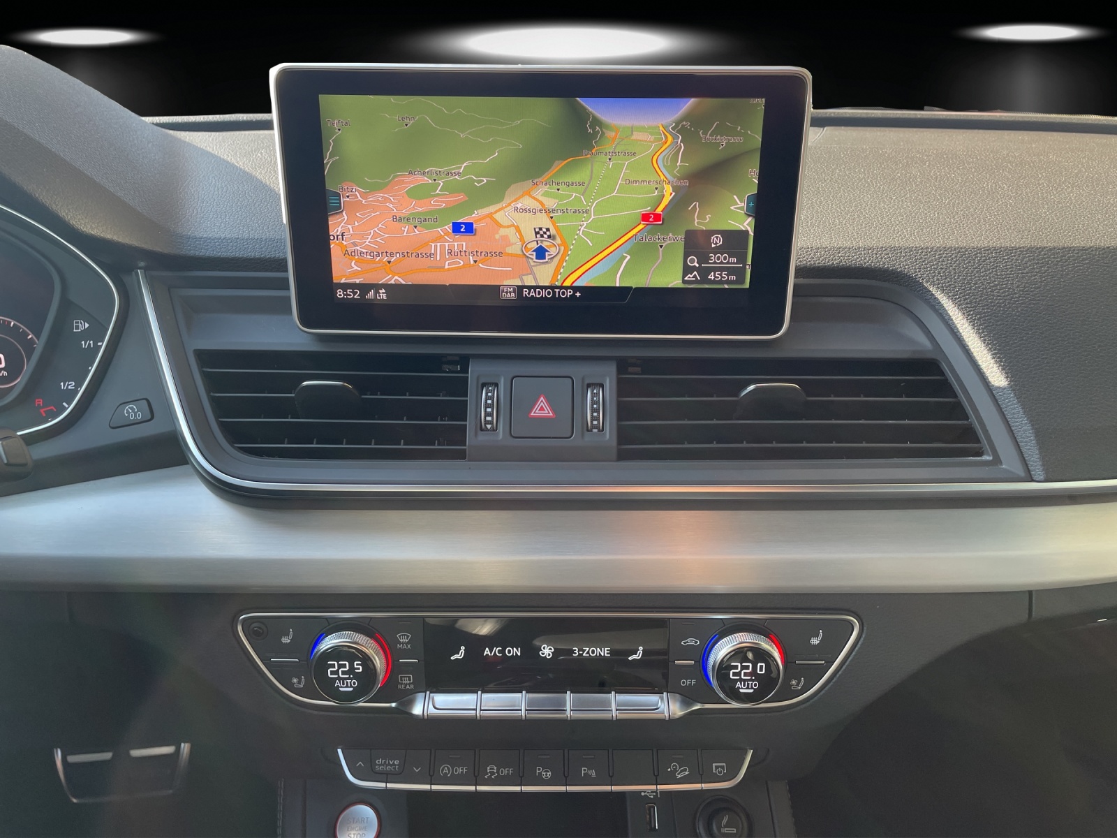 AUDI SQ5 3.0 TFSI quattro S-tronic-image-11