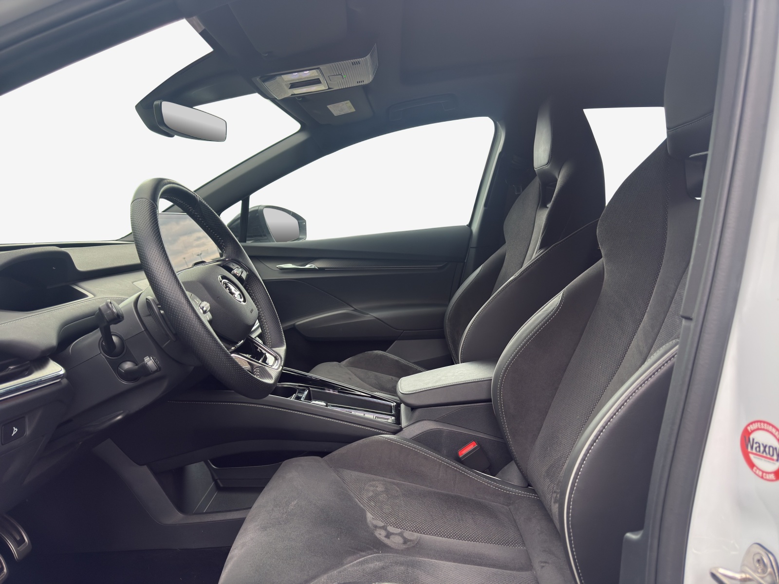 SKODA Enyaq iV 80x SportLine-image-8