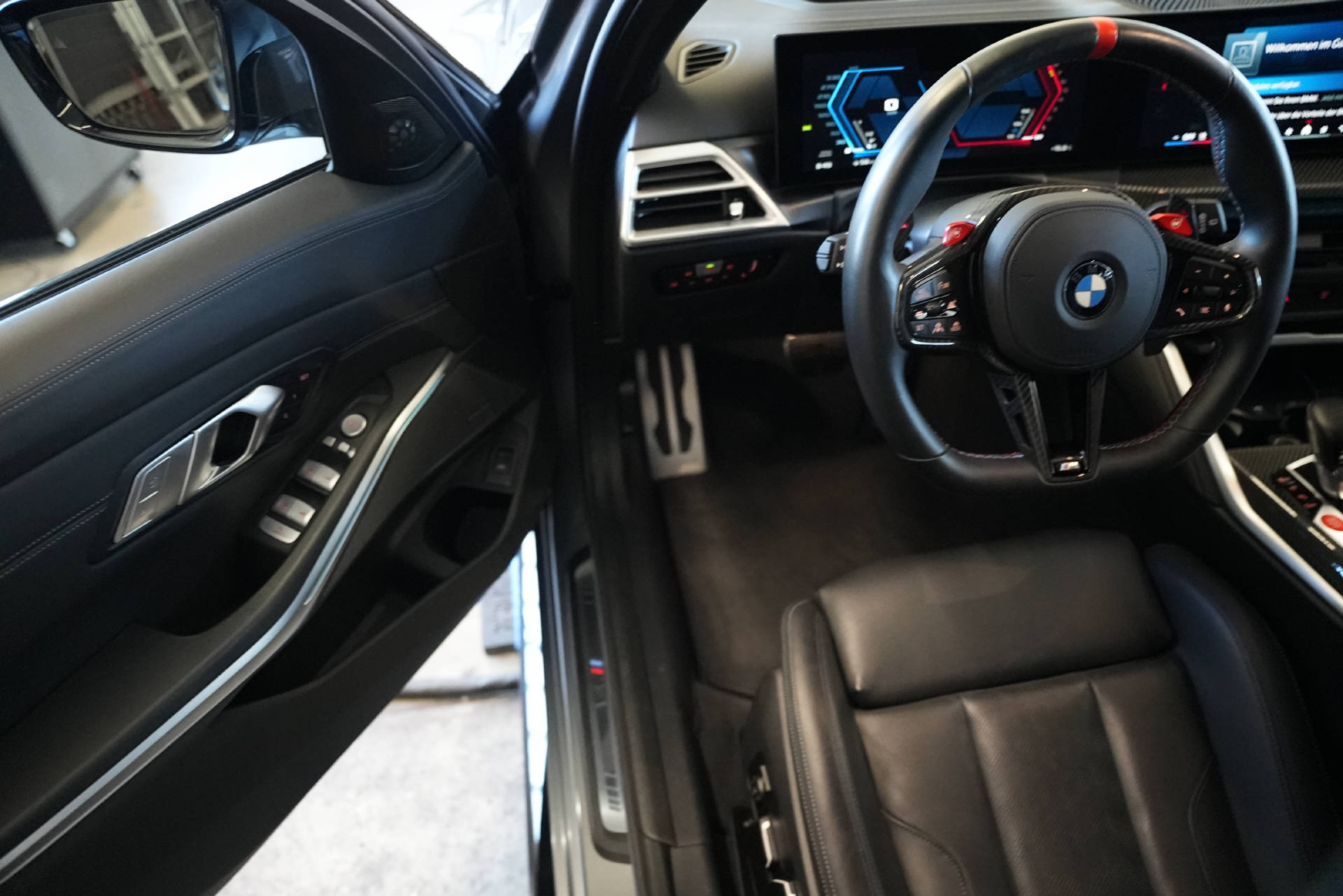 BMW M3 Touring xDrive Competition M LCI-image-8